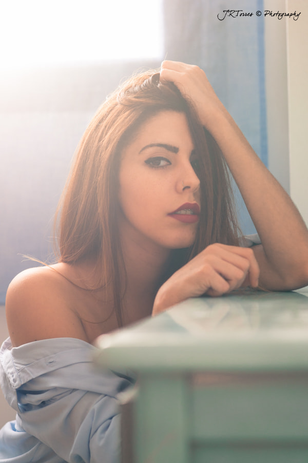 Sony Planar T* 85mm F1.4 ZA sample photo. Iris lopez photography
