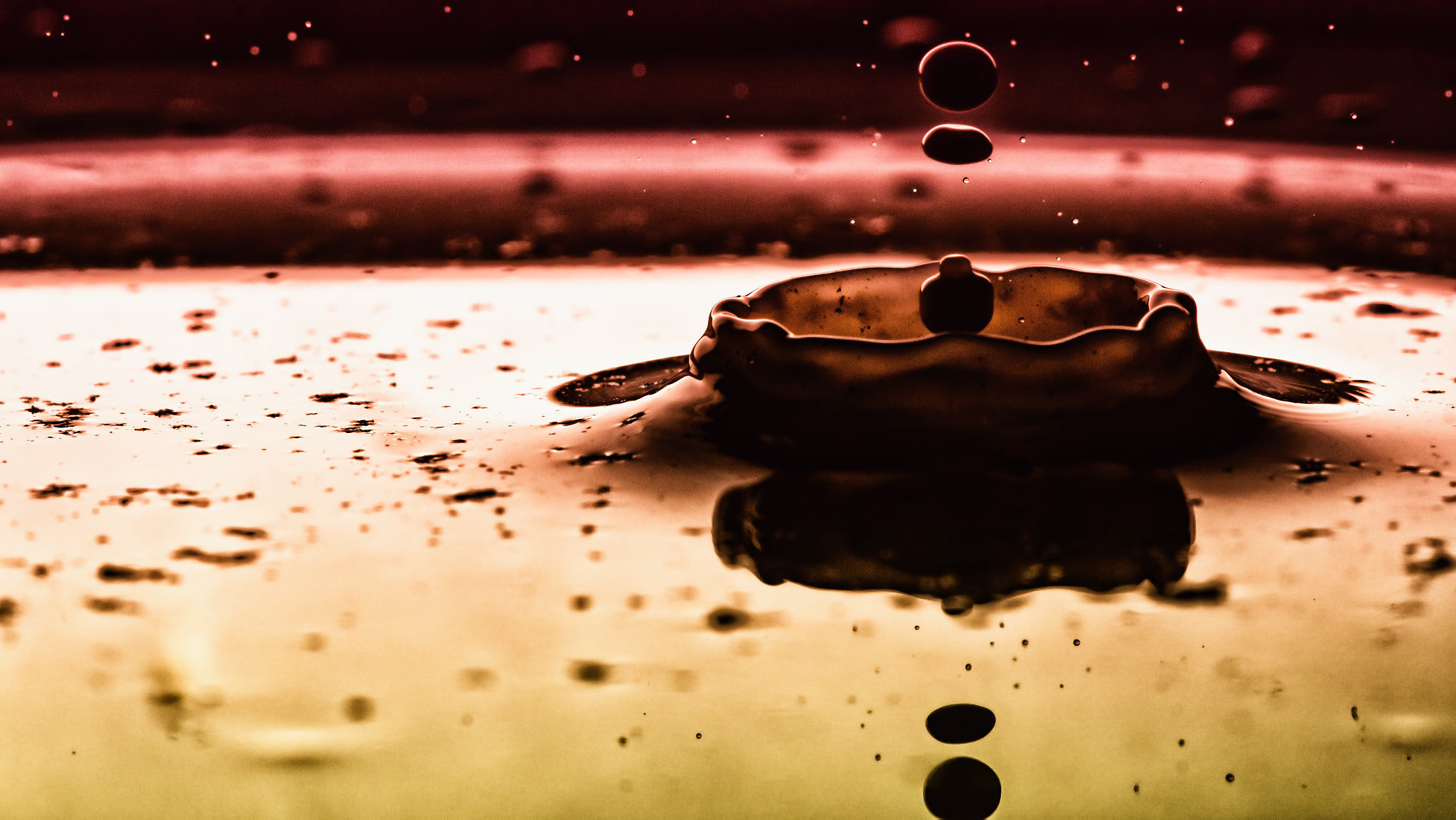 Sigma APO Macro 150mm f/2.8 EX DG HSM sample photo. Falling drops photography