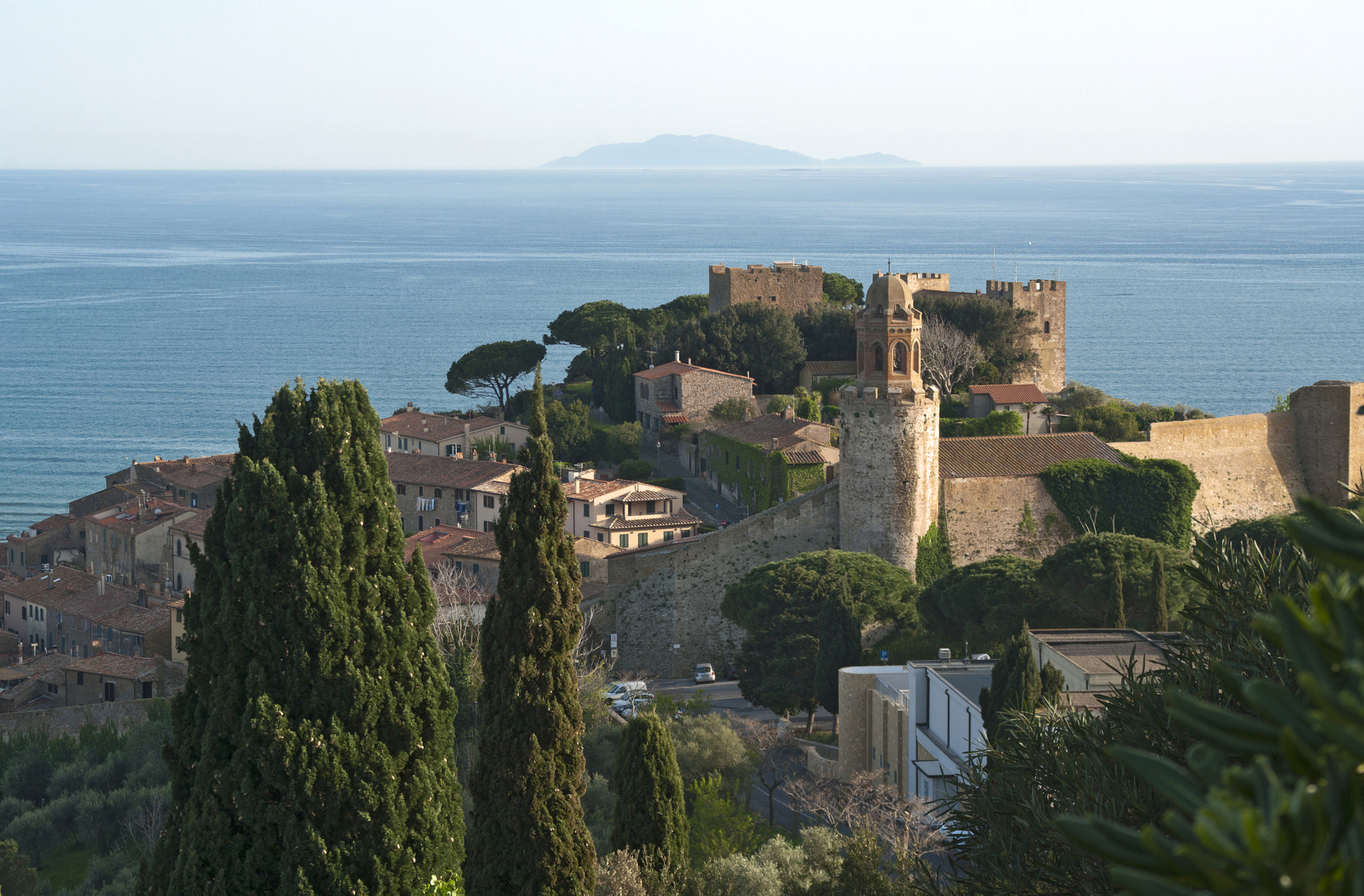 Pentax K20D sample photo. Castiglione della pescaia waiting for the night photography