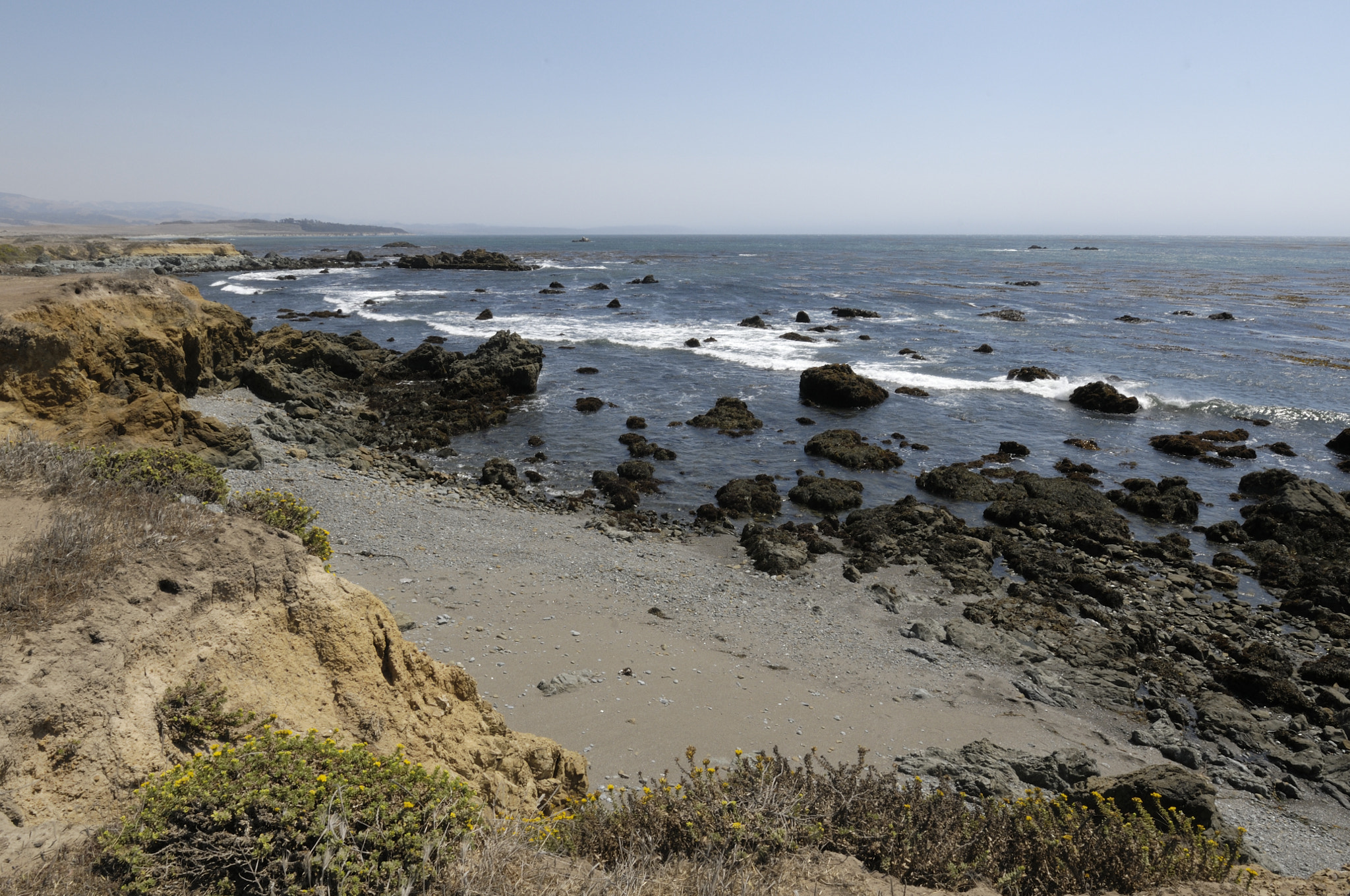 Nikon AF-S Nikkor 14-24mm F2.8G ED sample photo. California - pacific coast - piedras blancas - 01 photography