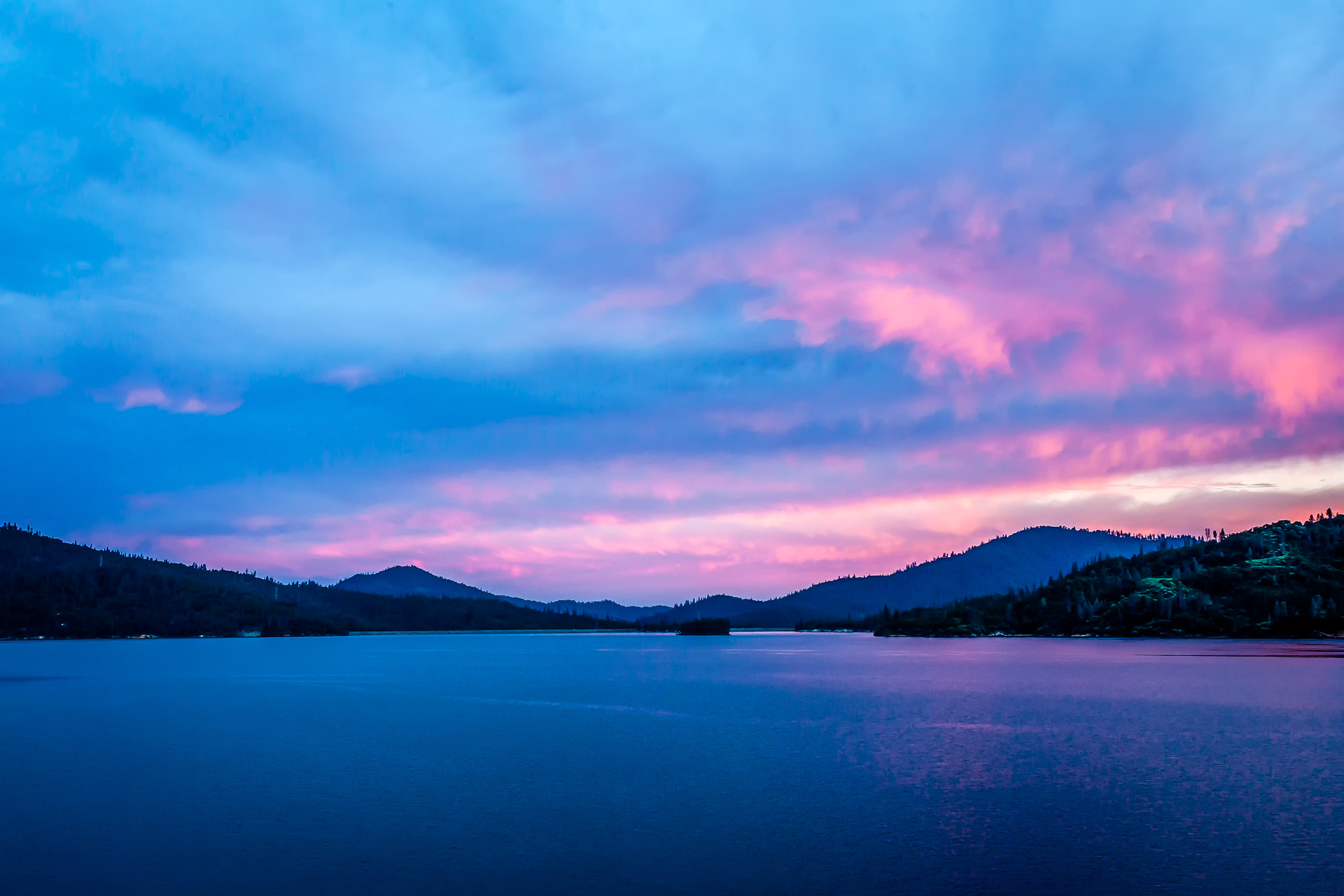 Canon EOS-1Ds Mark II sample photo. Whiskytown lake sunset photography
