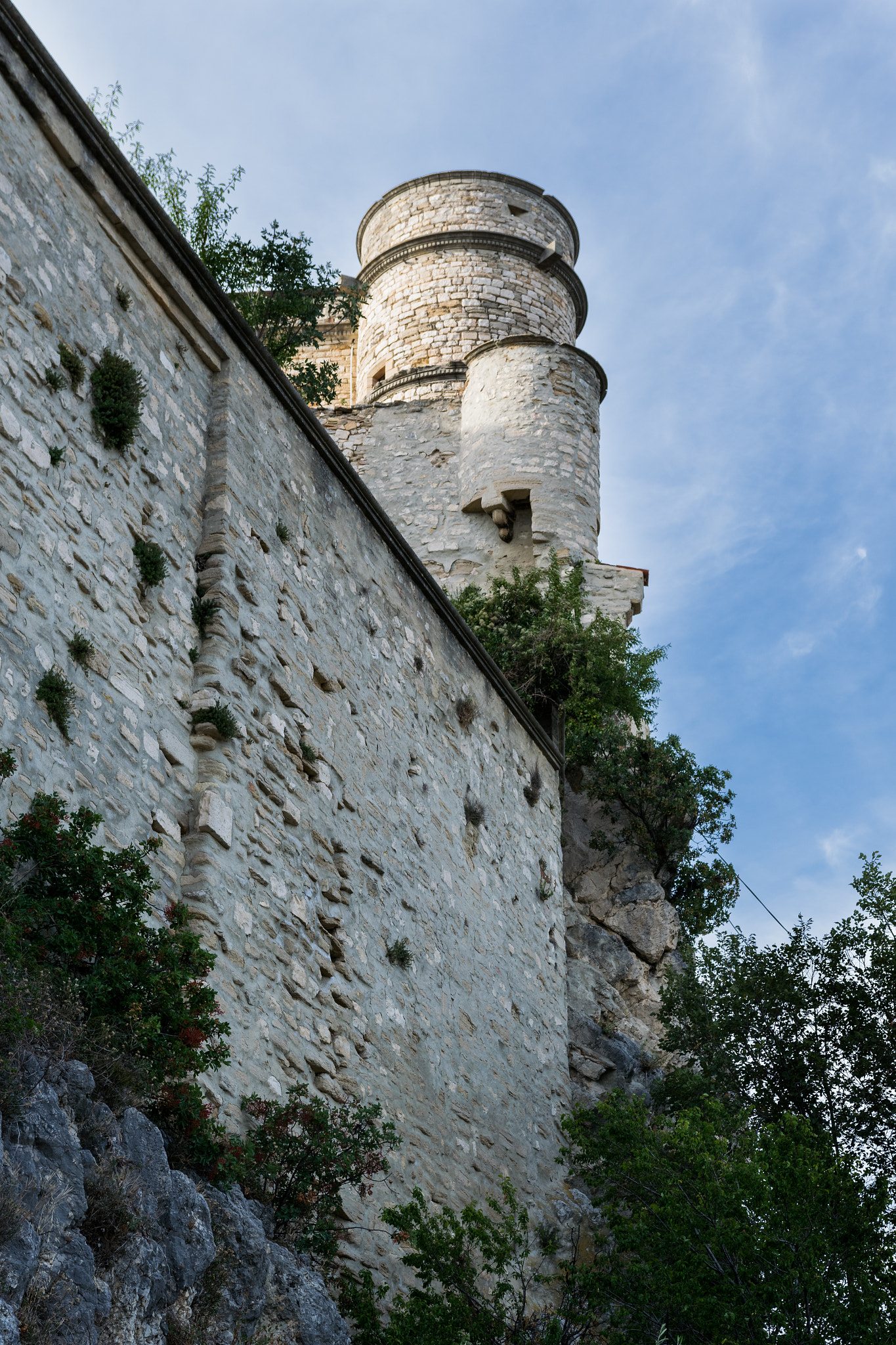 Nikon D3300 + Sigma 18-35mm F1.8 DC HSM Art sample photo. Castle of barroux photography
