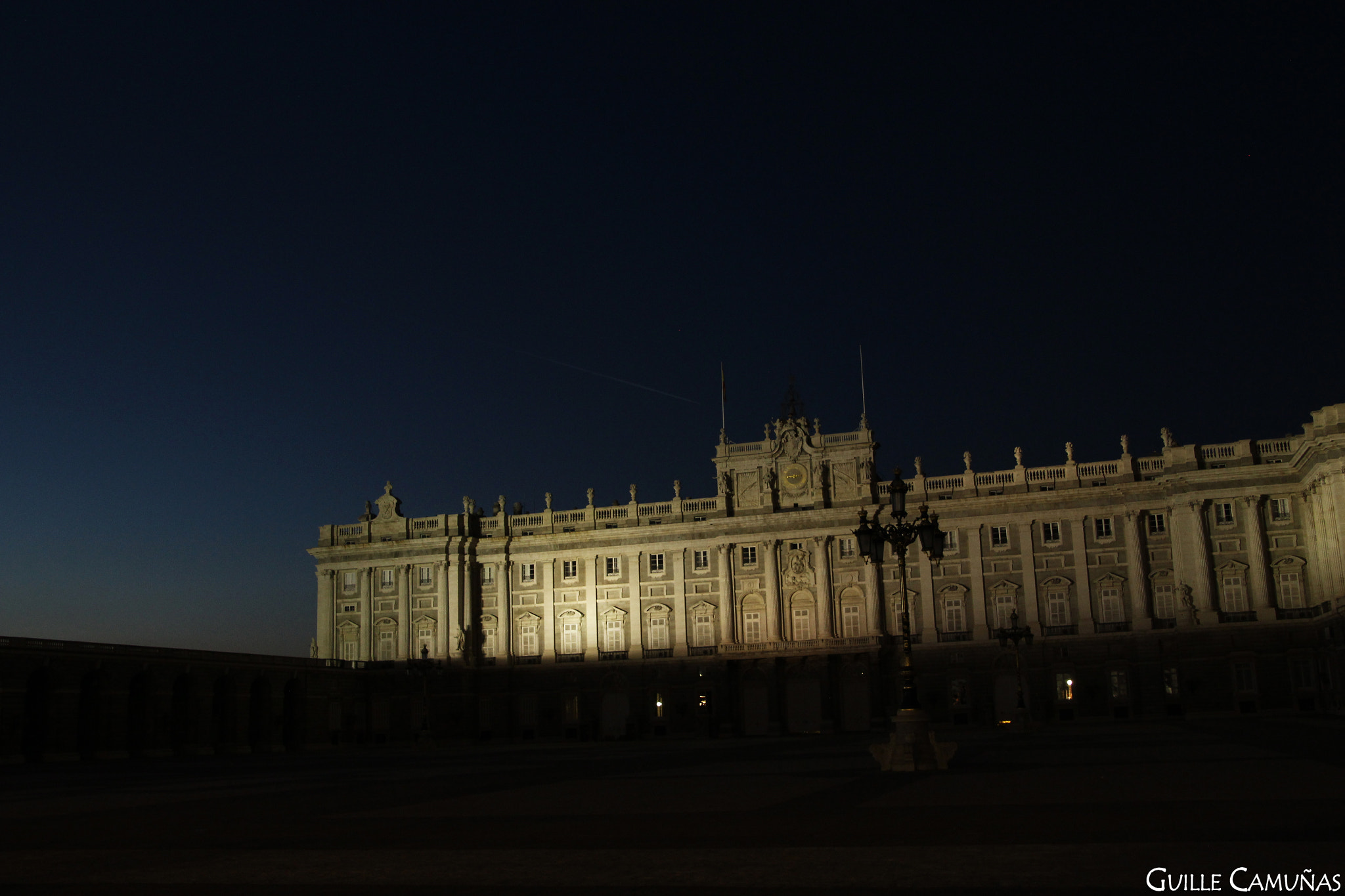 Vista nocturna del Palacio Real