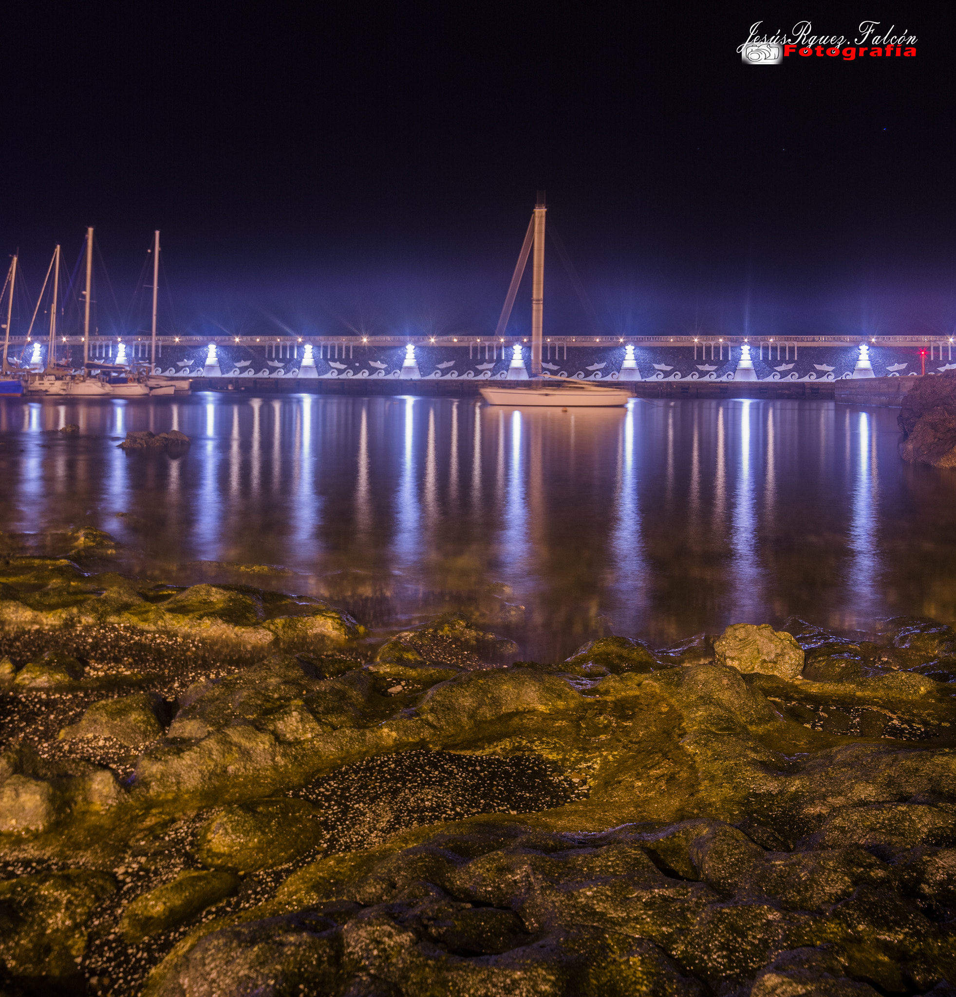 Samyang 14mm F2.8 ED AS IF UMC sample photo. Light in the night photography