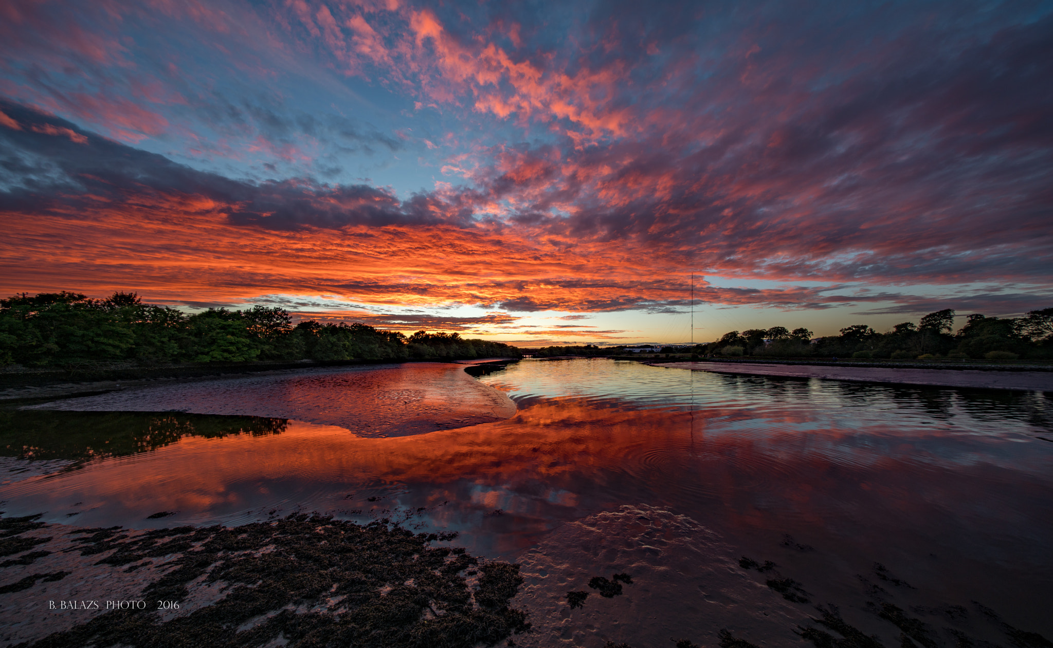 Voigtlander HELIAR-HYPER WIDE 10mm F5.6 sample photo. Sunset photography