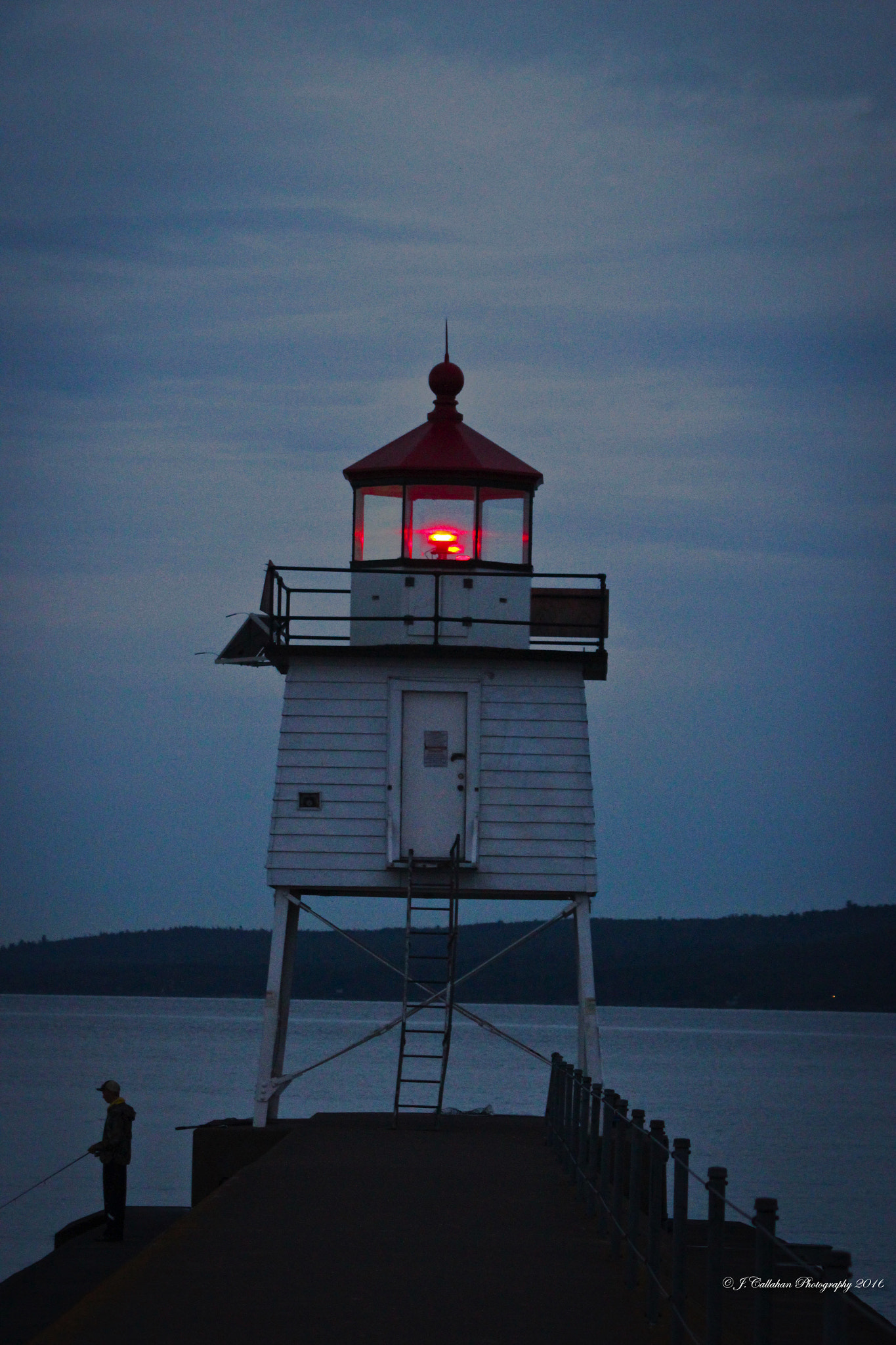 Canon EF 80-200mm F4.5-5.6 II sample photo. The early bird photography