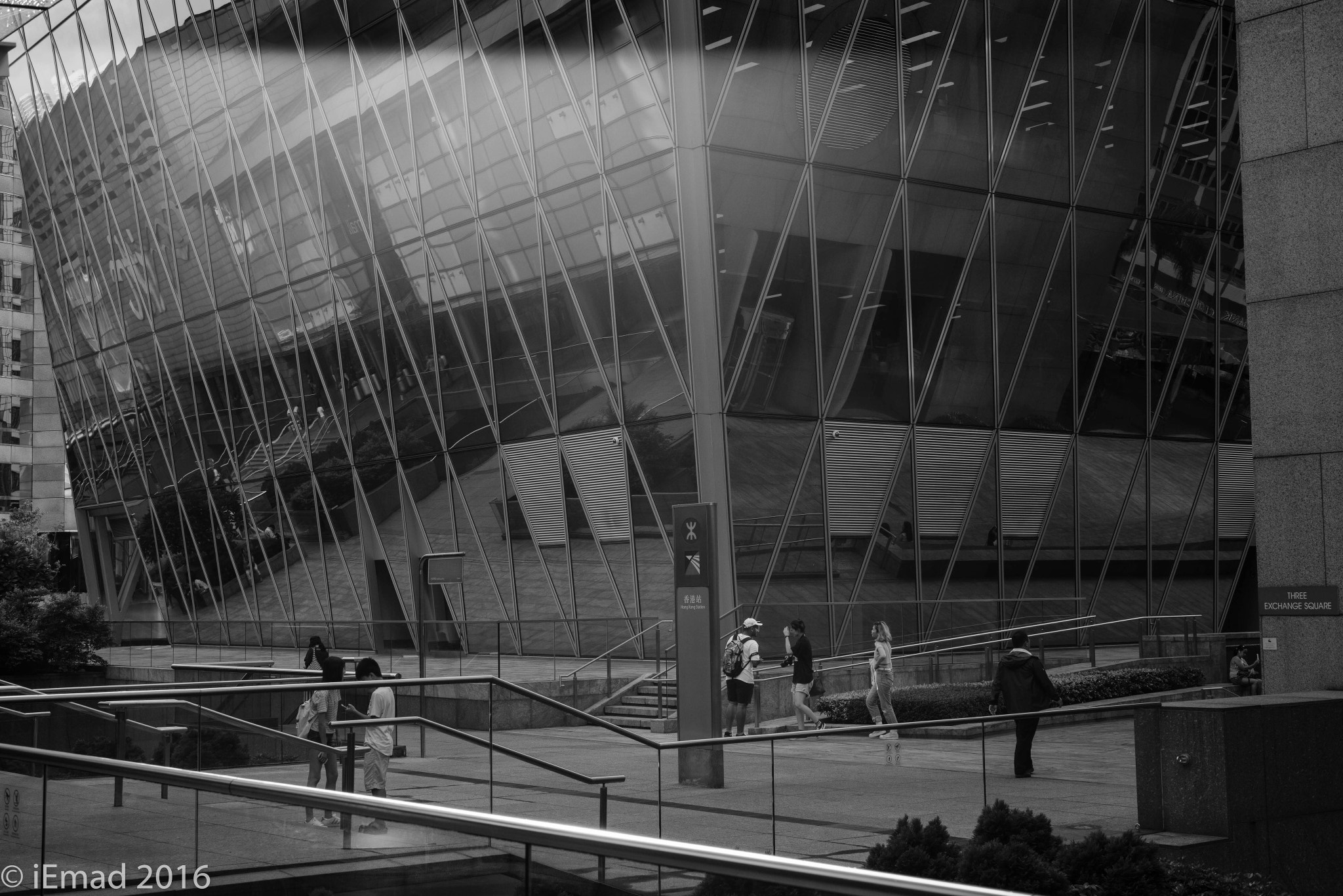 Leica Summilux-M 50mm F1.4 ASPH sample photo. Life in motion - hong kong station... photography