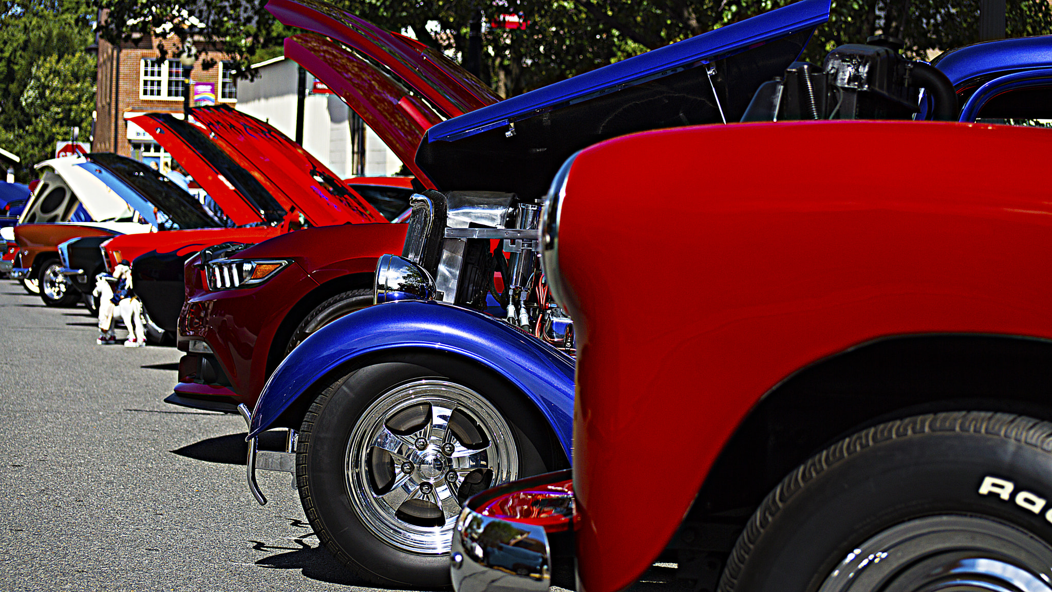 Sony DT 55-300mm F4.5-5.6 SAM sample photo. The purple car photography