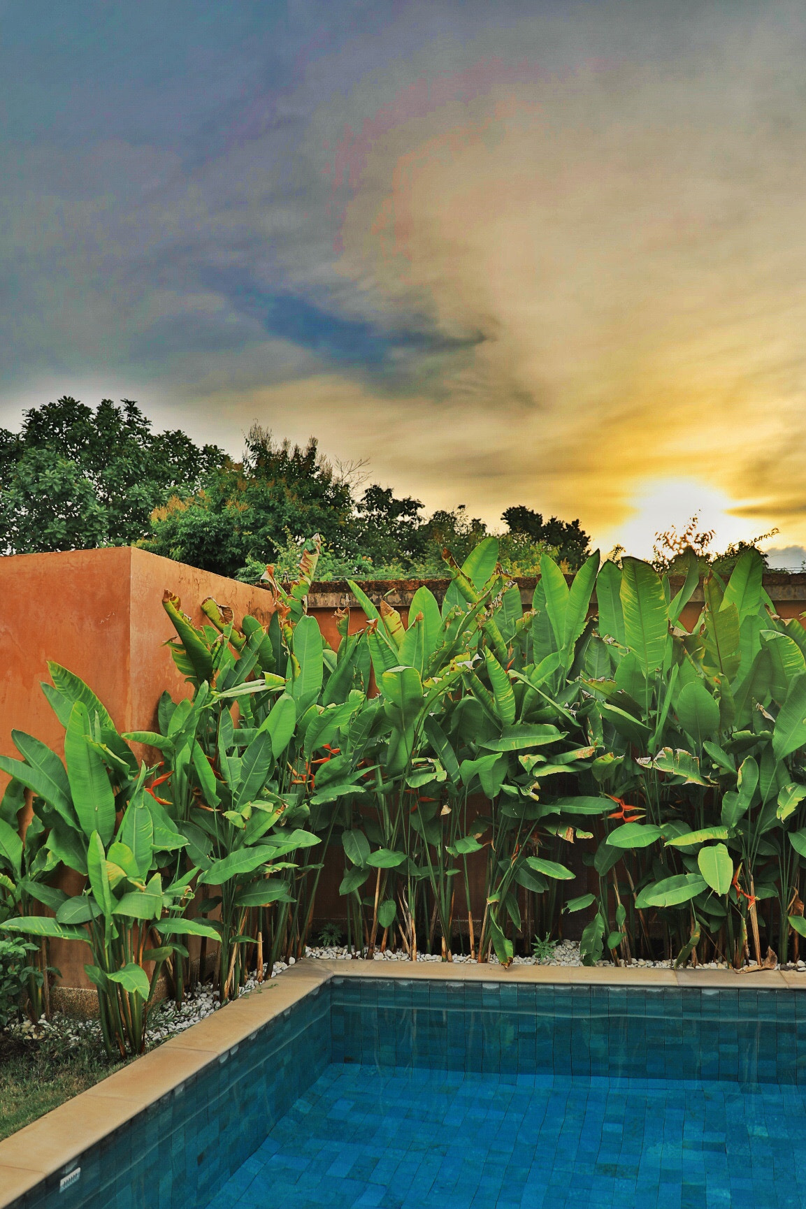 Canon EF 24-70mm F2.8L II USM sample photo. Sunset color photography