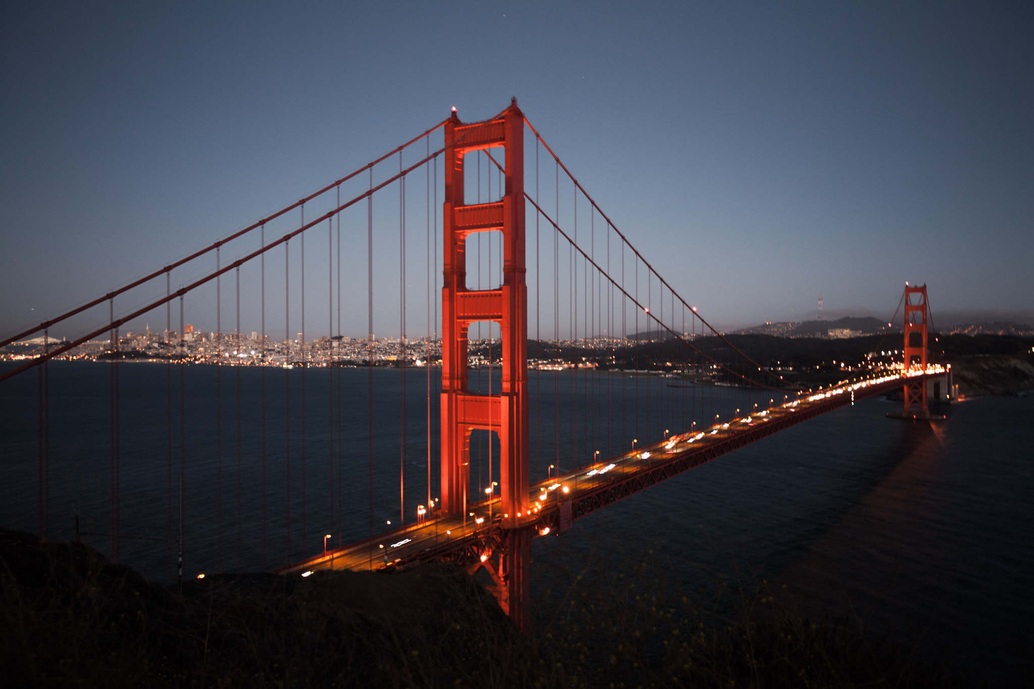 Canon EF 16-35mm F2.8L II USM sample photo. Golden bridge photography