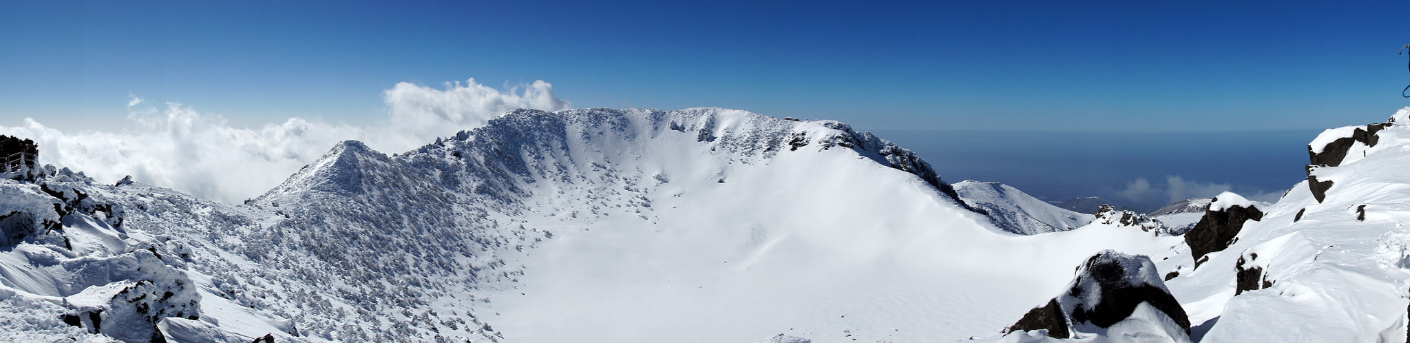 Sony SLT-A55 (SLT-A55V) sample photo. Snow mountain - jeju island photography