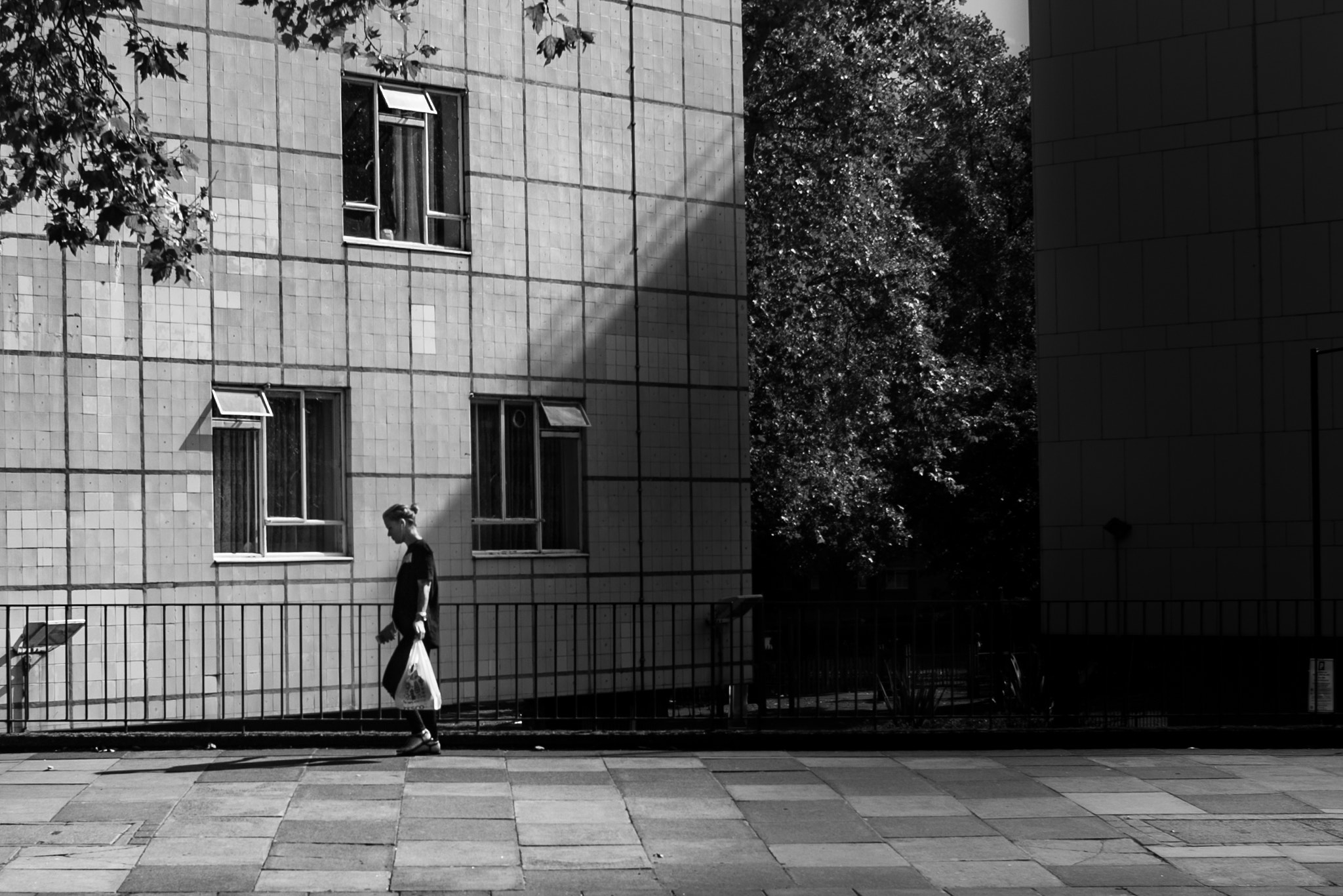 Canon EOS 60D + Canon EF 28mm F1.8 USM sample photo. Geometry  photography