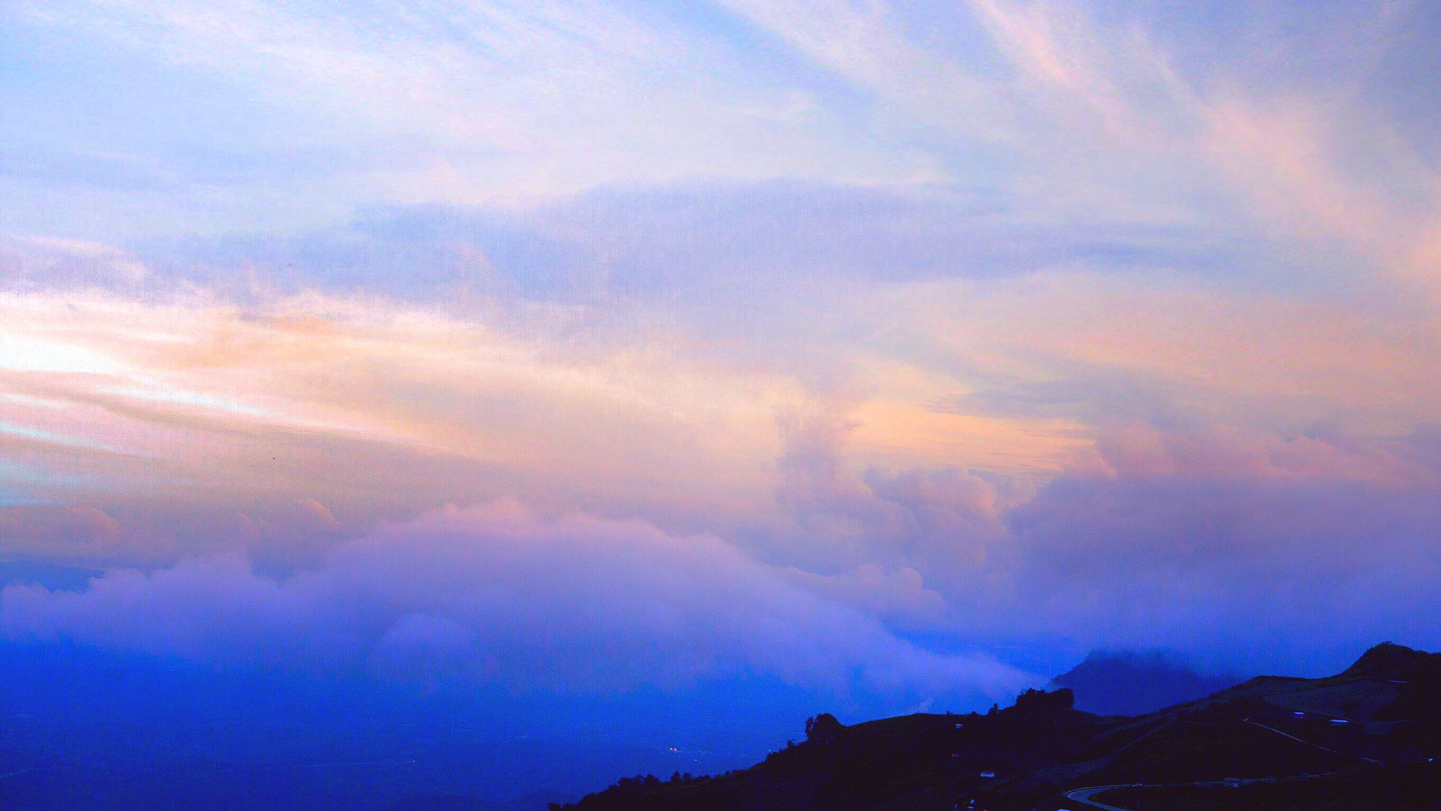 Sony a5100 + E 50mm F1.8 OSS sample photo. Twilight on cloudy day photography