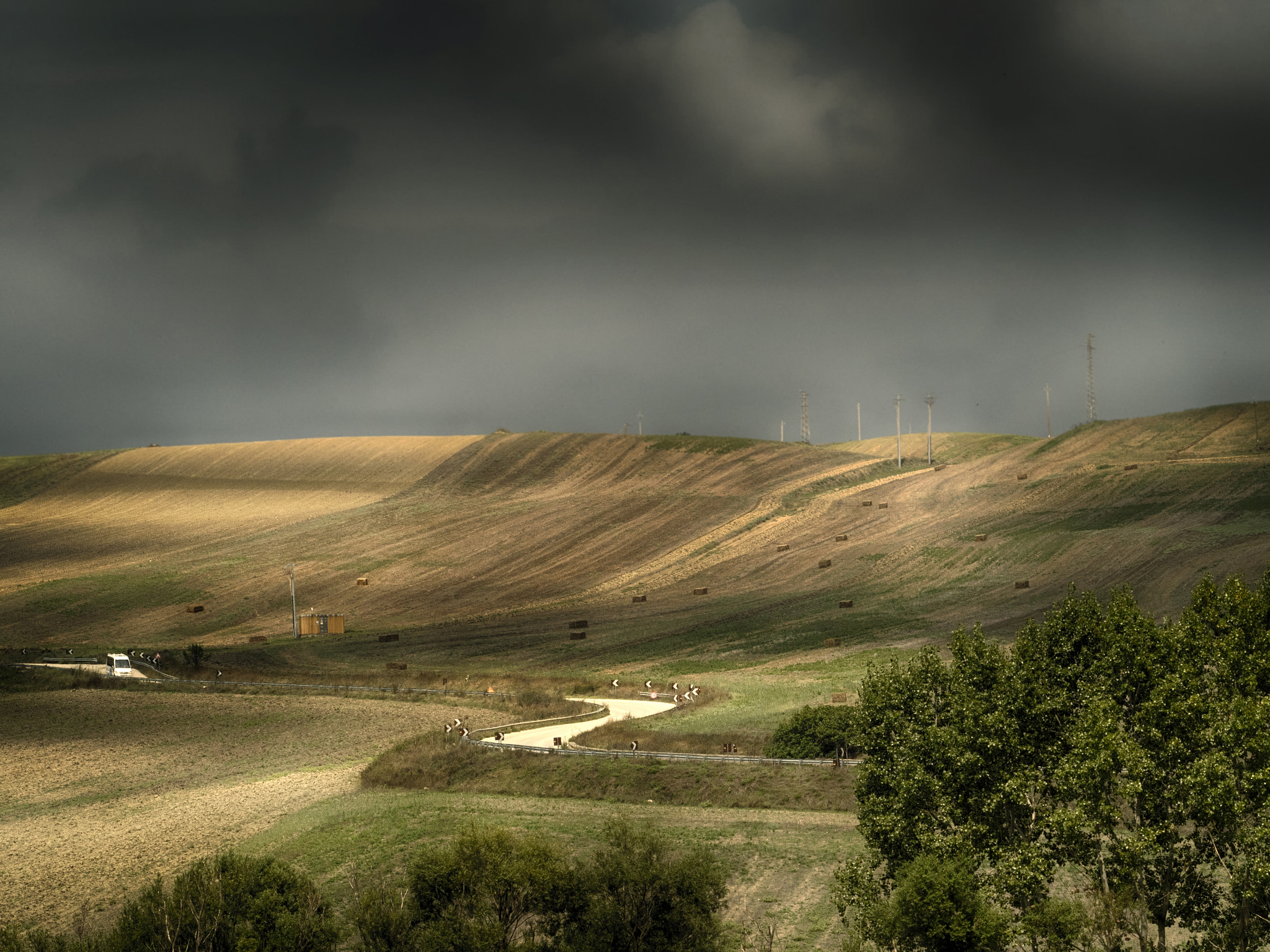 Olympus OM-D E-M5 II + Olympus M.Zuiko Digital ED 40-150mm F2.8 Pro sample photo. Apulia countryside photography