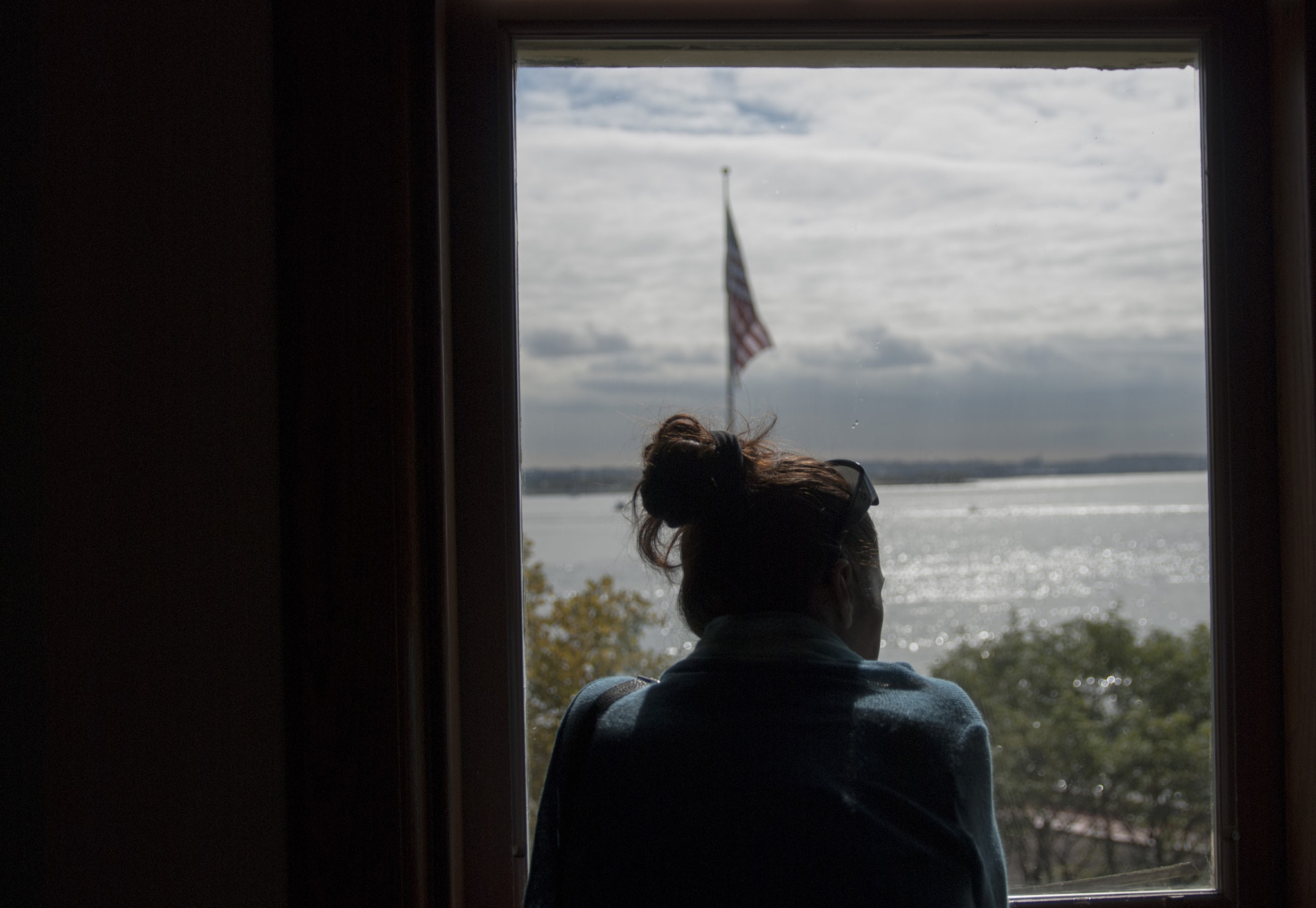 Sigma 17-50mm F2.8 EX DC OS HSM sample photo. The worldwide beyond the window photography