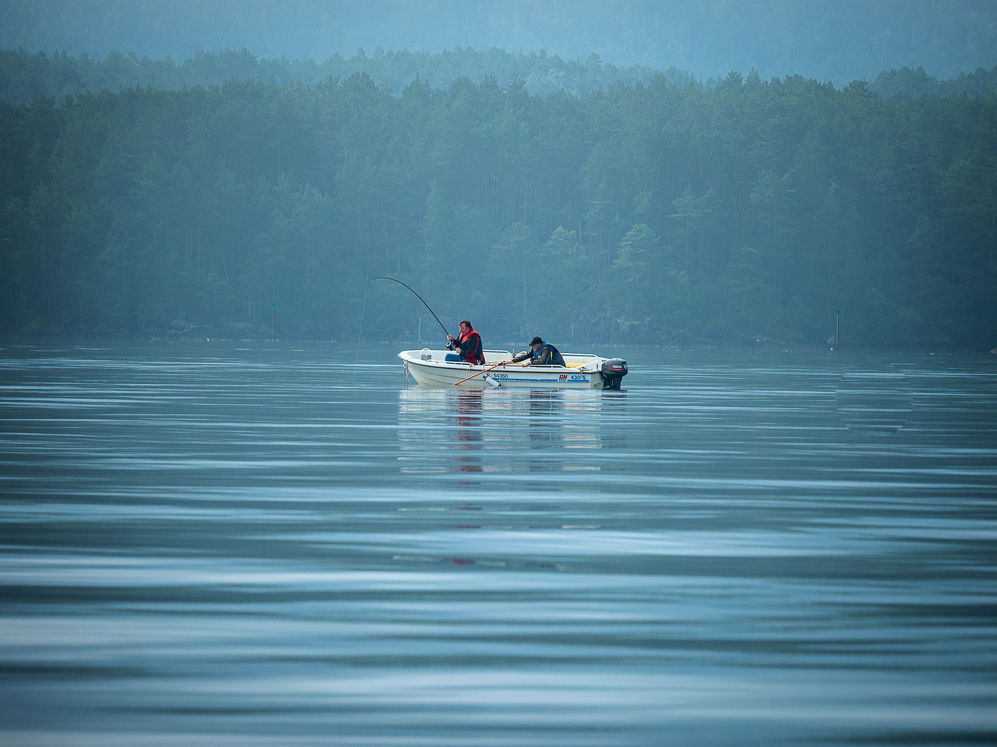 LUMIX G VARIO 45-150/F4.0-5.6 sample photo. Fishing at godoysund photography