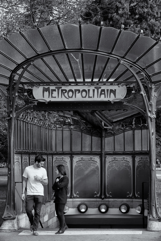 Nikon D800 + AF-S Zoom-Nikkor 80-200mm f/2.8D IF-ED sample photo. Porte dauphine metro entrance photography