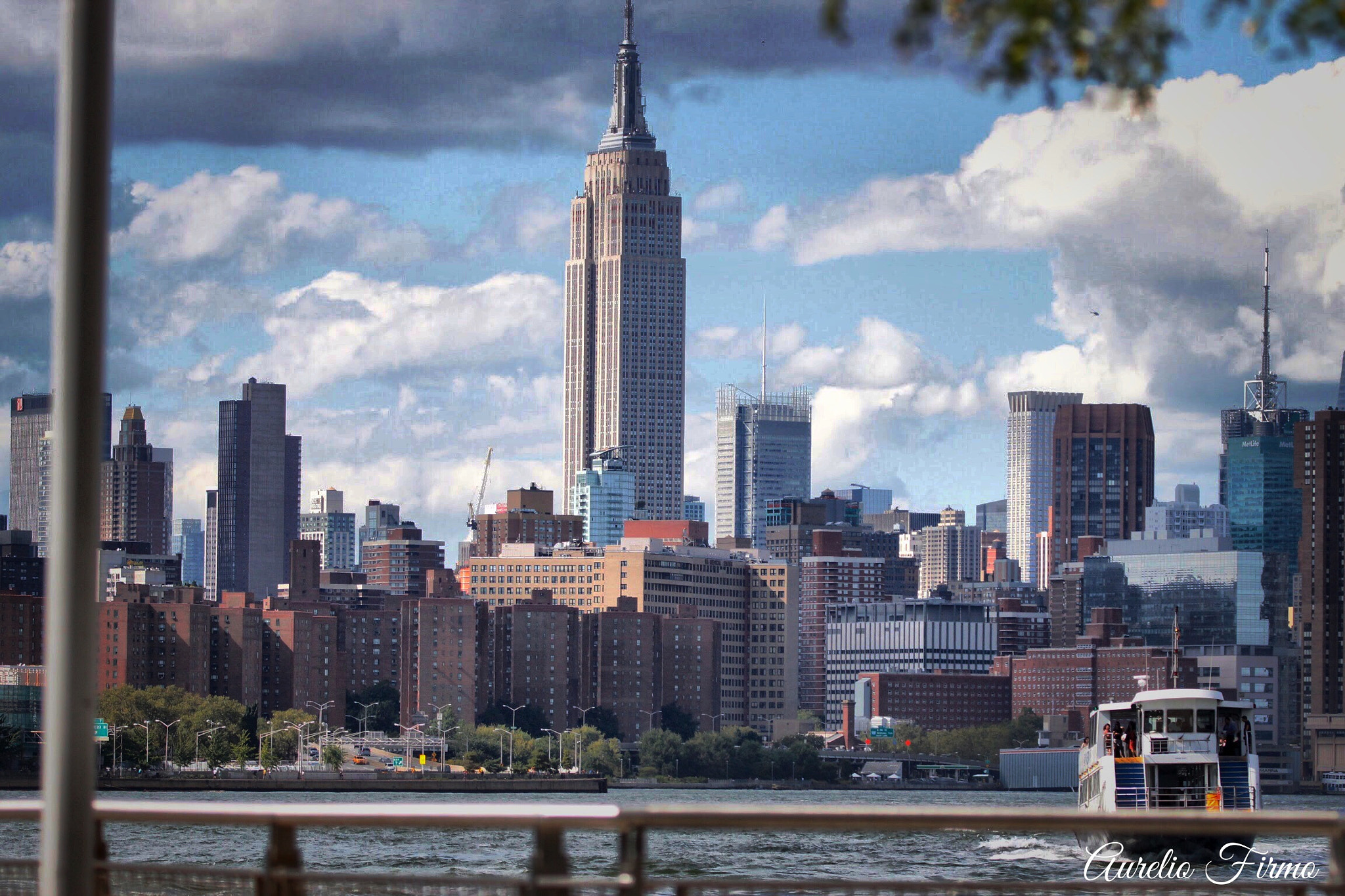 Canon EF 100-400mm F4.5-5.6L IS USM sample photo. Empire state building  view from williamsburg waterfront, brooklyn  new york photography