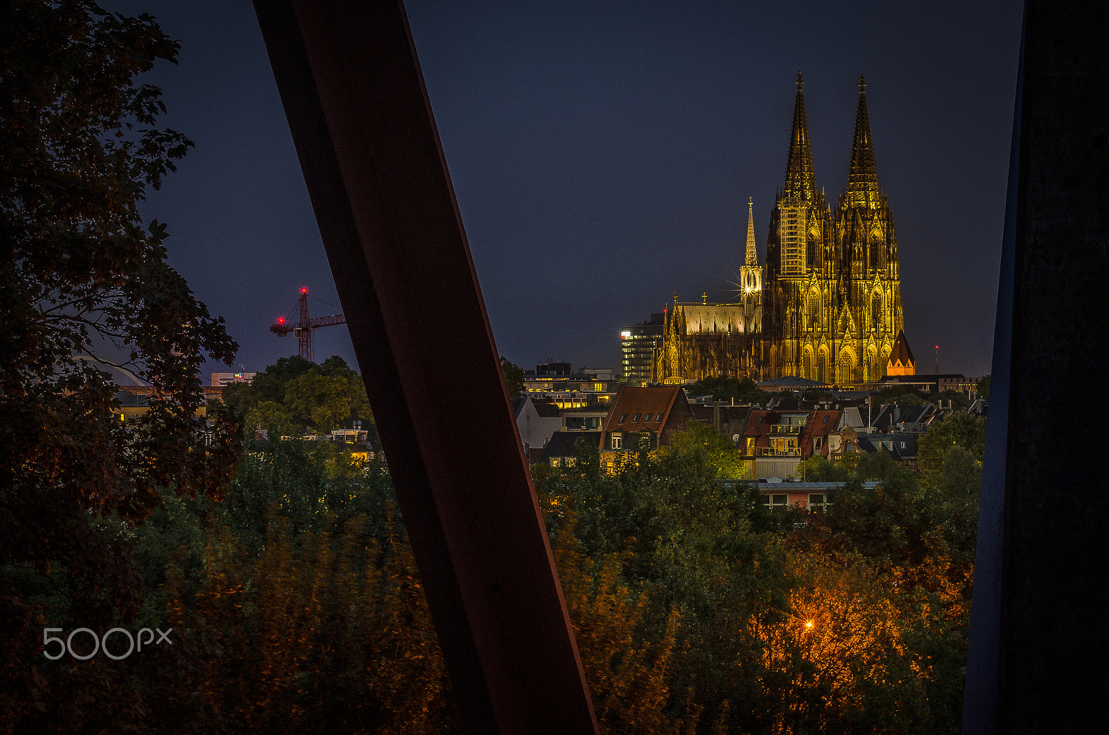 Nikon D7000 + AF Zoom-Nikkor 35-70mm f/2.8 sample photo. The cologne dome at night, via medipark. photography