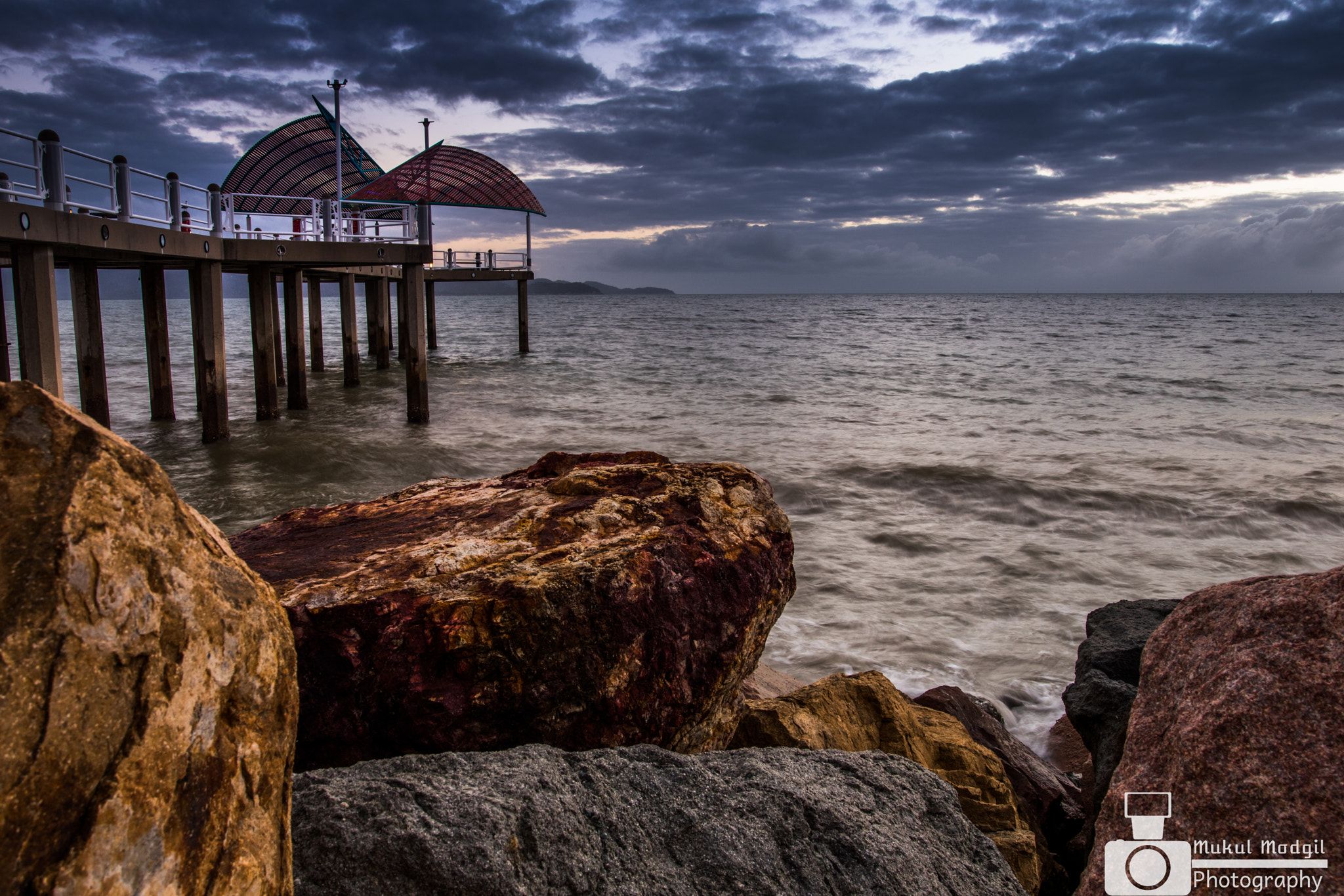 Nikon D5500 + Sigma 18-35mm F1.8 DC HSM Art sample photo. Boulders photography