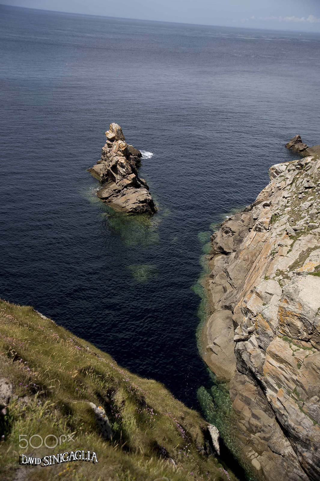 Nikon AF Nikkor 24-85mm F2.8-4D IF sample photo. Pointe du raz photography