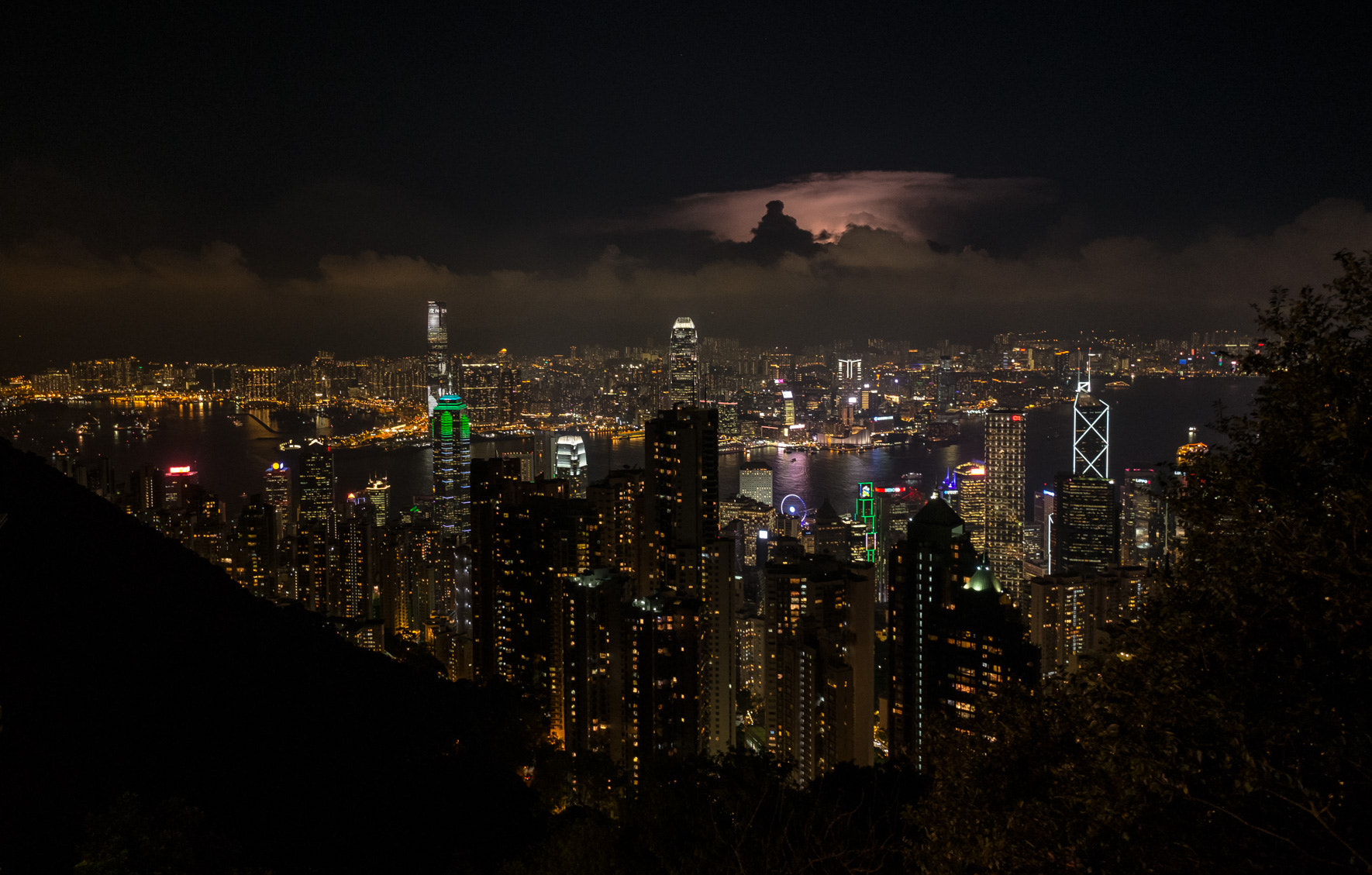 Fujifilm XF 10-24mm F4 R OIS sample photo. Light in the sky photography