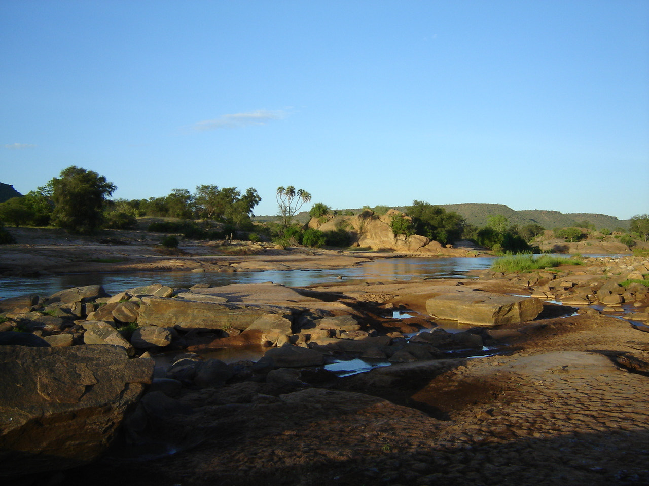 Sony DSC-P73 sample photo. River... kenya... photography