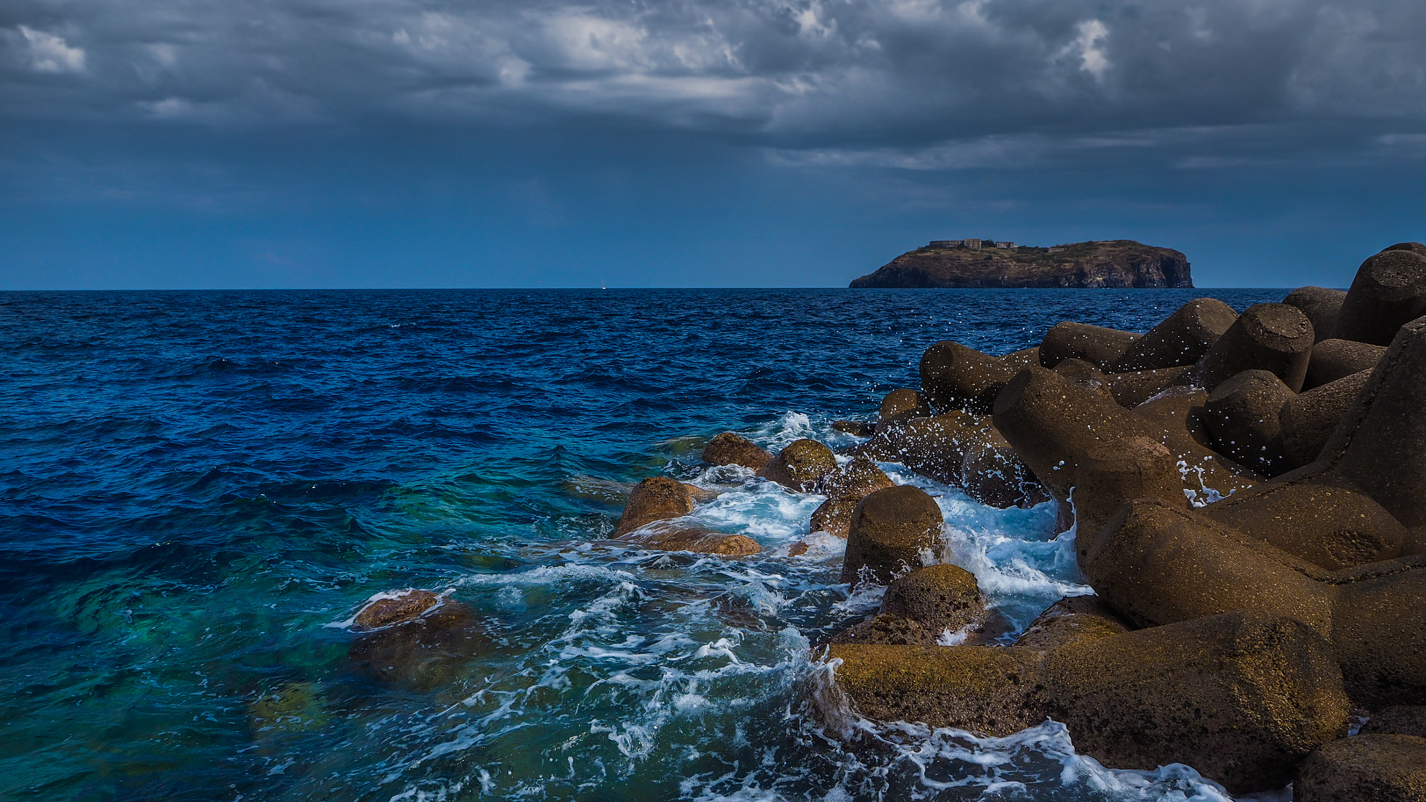Olympus OM-D E-M10 + OLYMPUS M.12mm F2.0 sample photo. Santo stefano prison island photography