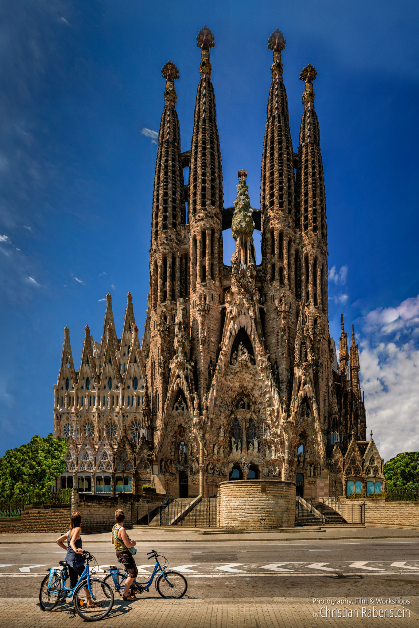 Nikon D2X sample photo. Look at la sagrada familia photography
