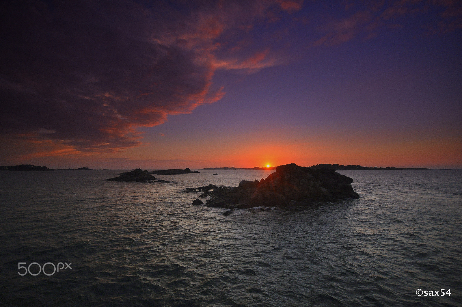 Sigma 10-20mm F4-5.6 EX DC HSM sample photo. Sunset on the island of batz photography