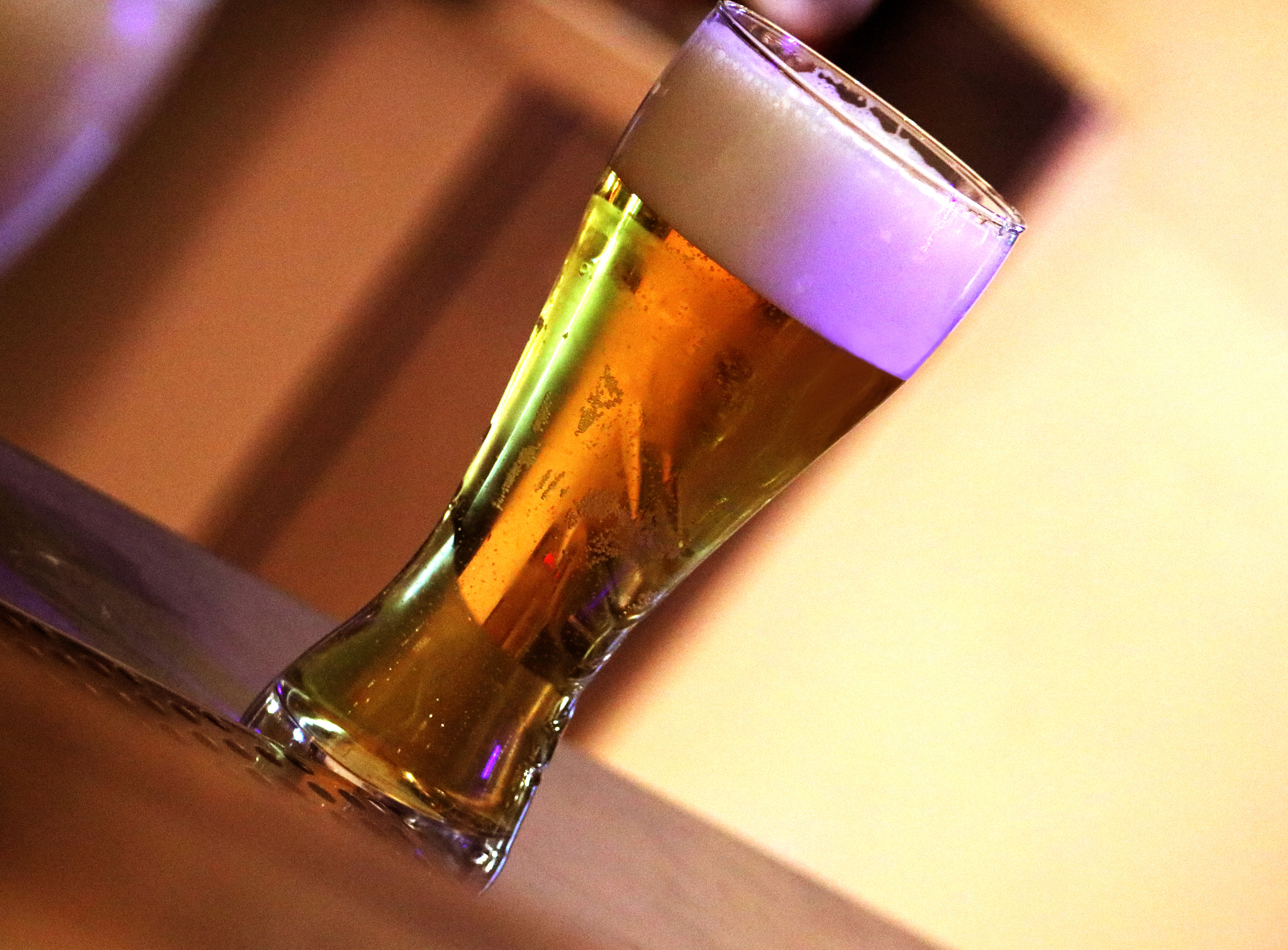 Canon EOS 80D + EF75-300mm f/4-5.6 sample photo. Beer photography