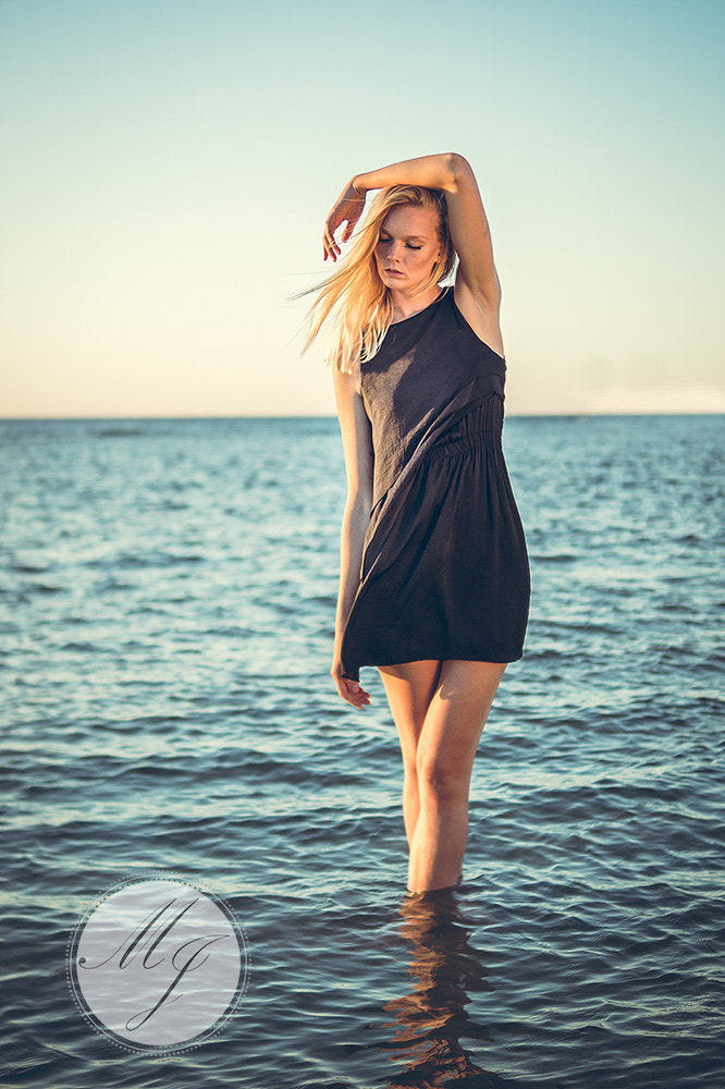 Sigma 30mm F1.4 DC DN | C sample photo. Blue water. photography
