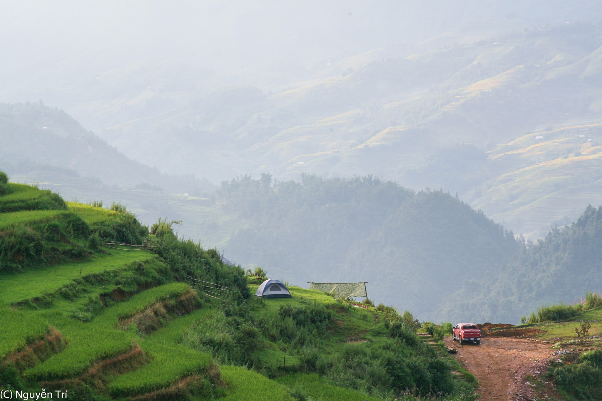 Canon EOS 30D + Canon EF 24-85mm F3.5-4.5 USM sample photo. Sunrise in sapa photography