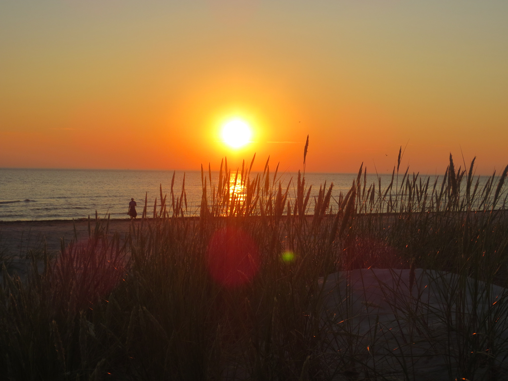 Canon PowerShot ELPH 110HS (PowerShot IXUS 125 HS) sample photo. Sunset, baltic sea photography