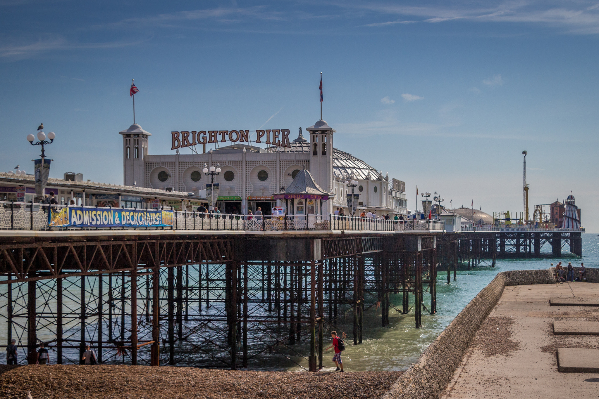 Canon EOS 100D (EOS Rebel SL1 / EOS Kiss X7) sample photo. Brighton pier photography