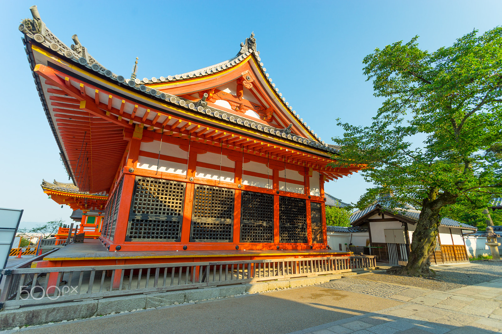 Sony a7 II + Canon EF 17-40mm F4L USM sample photo. Kiyomizu dera is a world heritage temple in kyoto photography