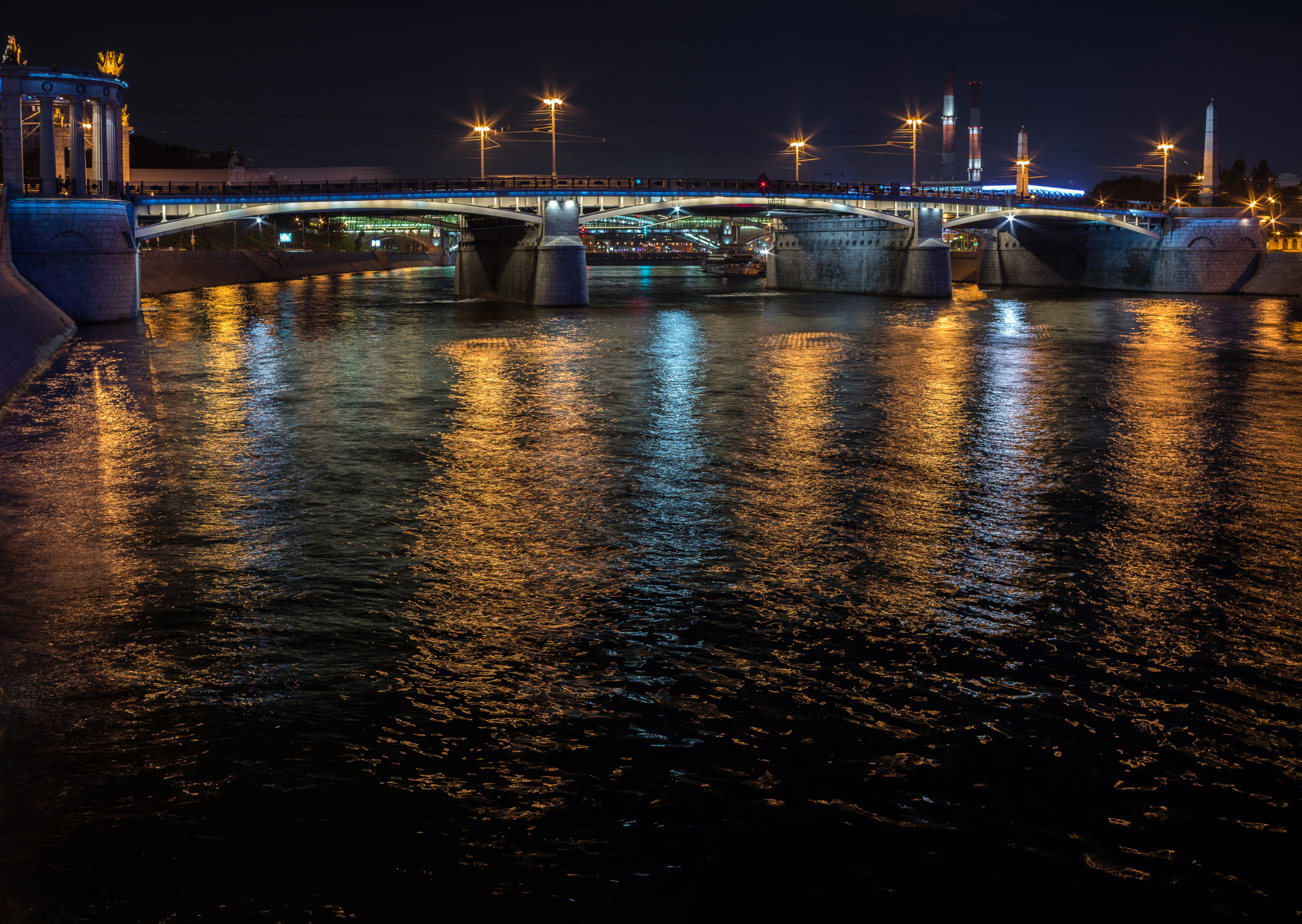 Pentax K-1 + HD Pentax-FA 35mm F2 AL sample photo. Moscow bridge photography