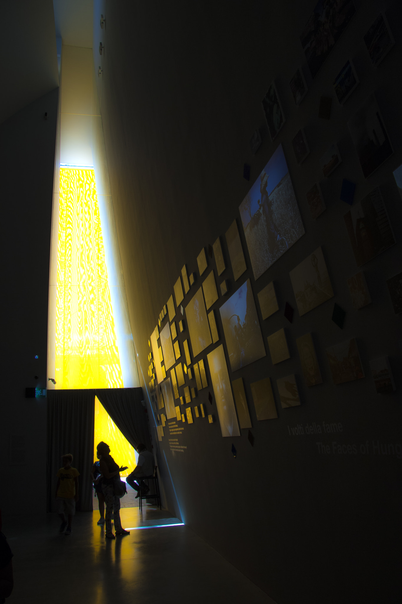 Canon EF-S 17-85mm F4-5.6 IS USM sample photo. Milan expo, vatican exhibition, 2015 photography