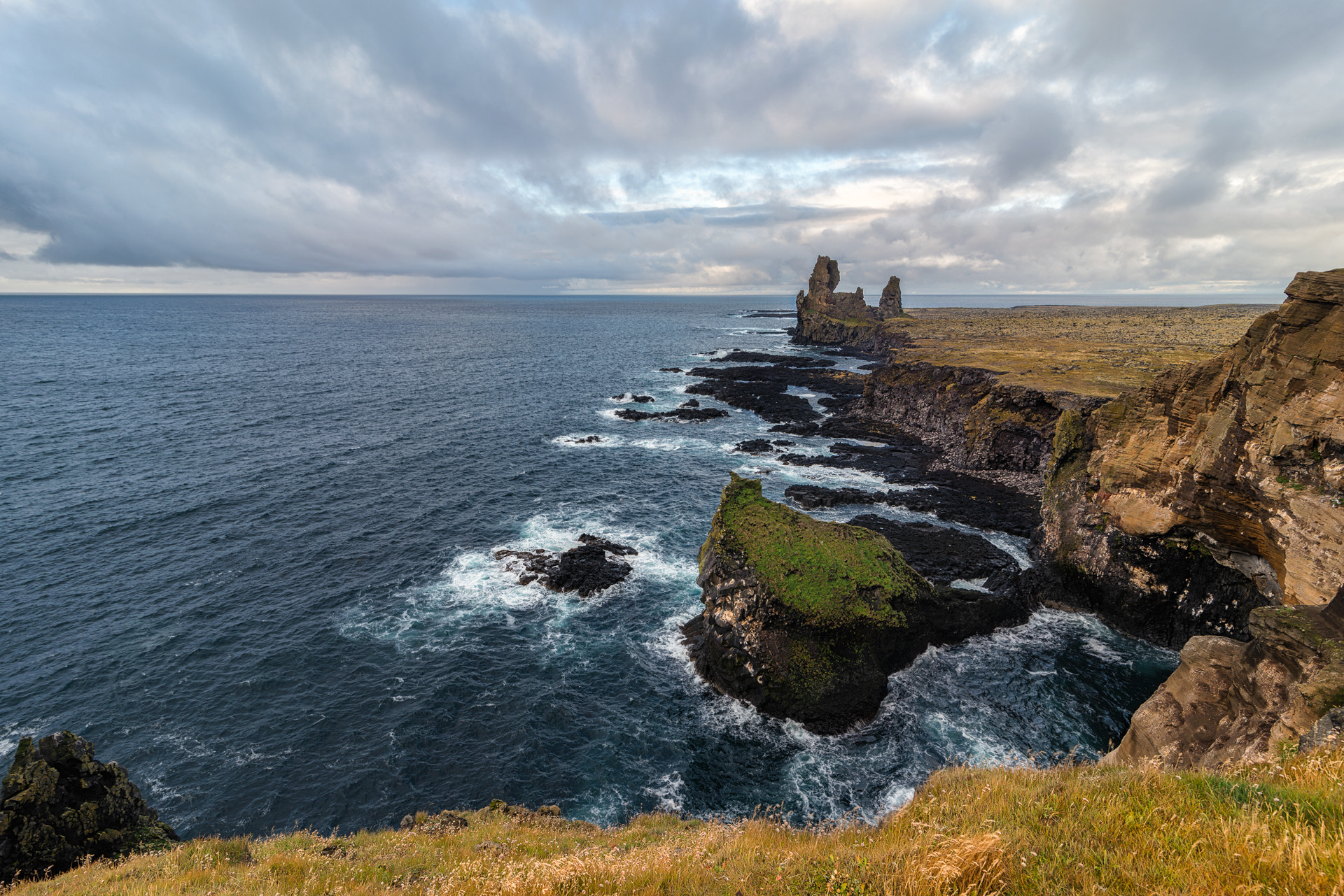 Tokina AT-X 16-28mm F2.8 Pro FX sample photo. Hellnar coast photography