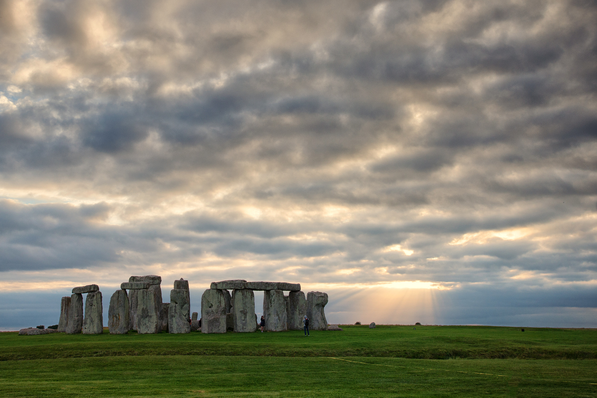 Nikon AF-S Nikkor 17-35mm F2.8D ED-IF sample photo. Stoning the henges photography
