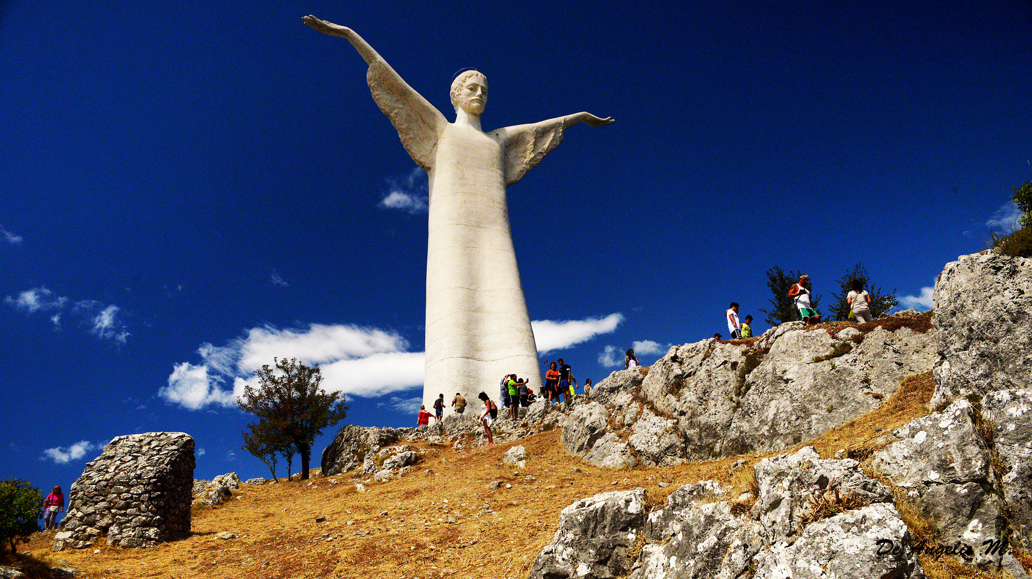Nikon D800 + Nikon AF Nikkor 24mm F2.8D sample photo. Cristo redentore  photography