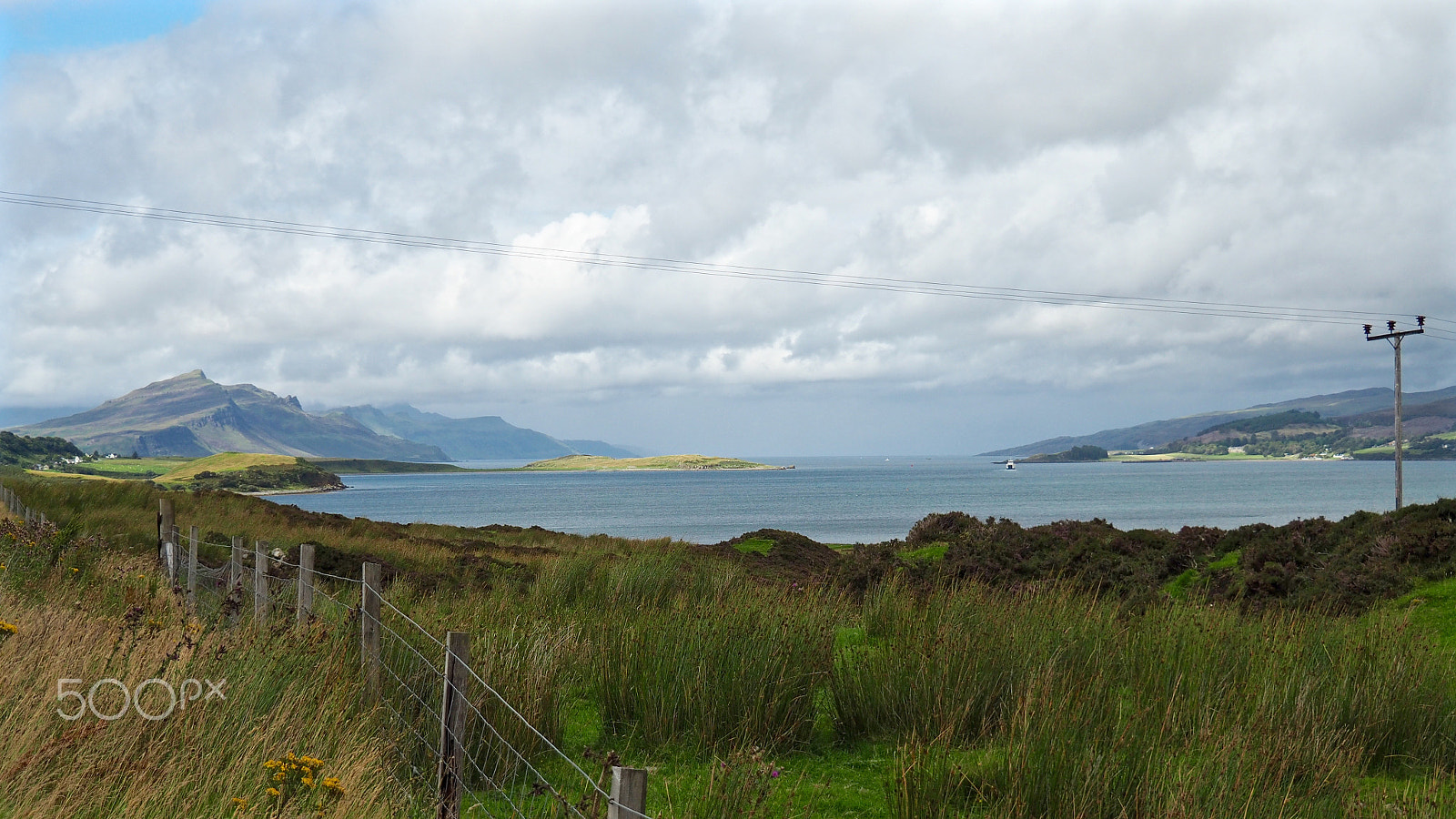 Olympus OM-D E-M10 + Olympus M.Zuiko Digital ED 14-150mm F4-5.6 sample photo. Loch na cairidh photography