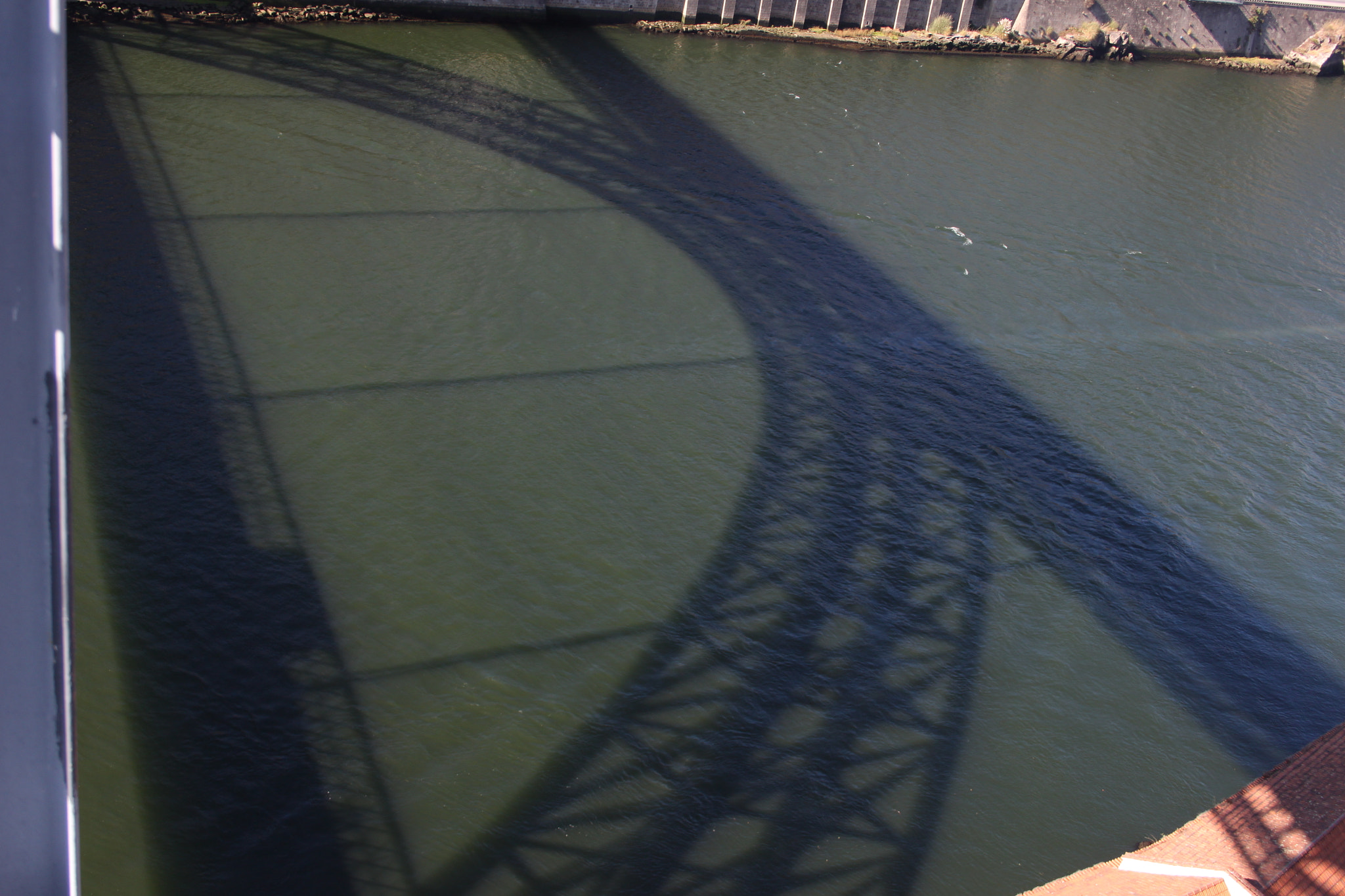 Canon EF-S 18-55mm F3.5-5.6 II sample photo. Bridge reflection photography