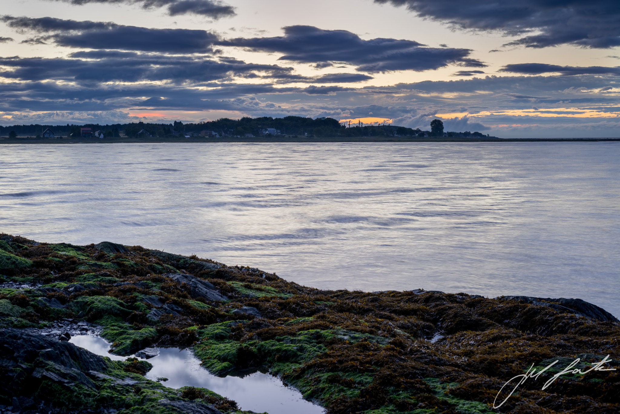 Sony a7R + Sony FE 50mm F1.8 sample photo. Sunrise ile aux coudres québec canada photography