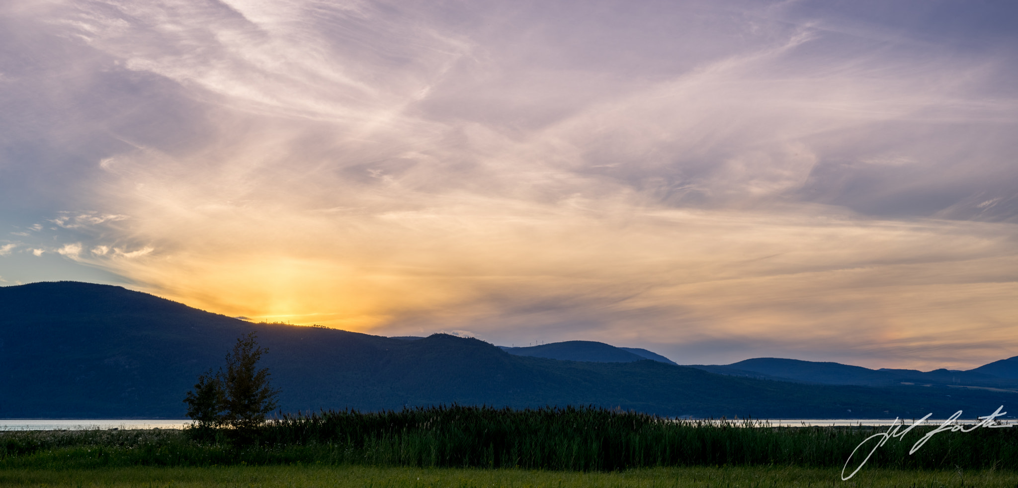 Sony a7R + Sony FE 50mm F1.8 sample photo. Sunrise ile aux coudres québec canada photography