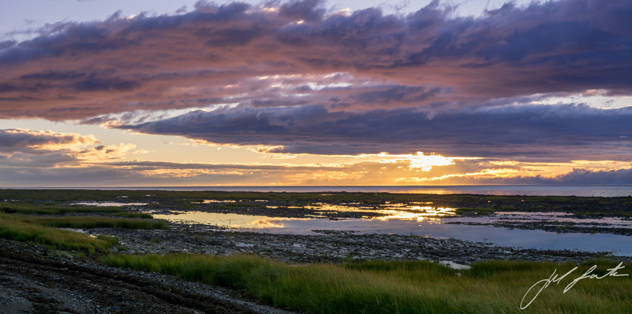 Sony a7R + Sony FE 50mm F1.8 sample photo. Sunrise ile aux coudres québec canada photography
