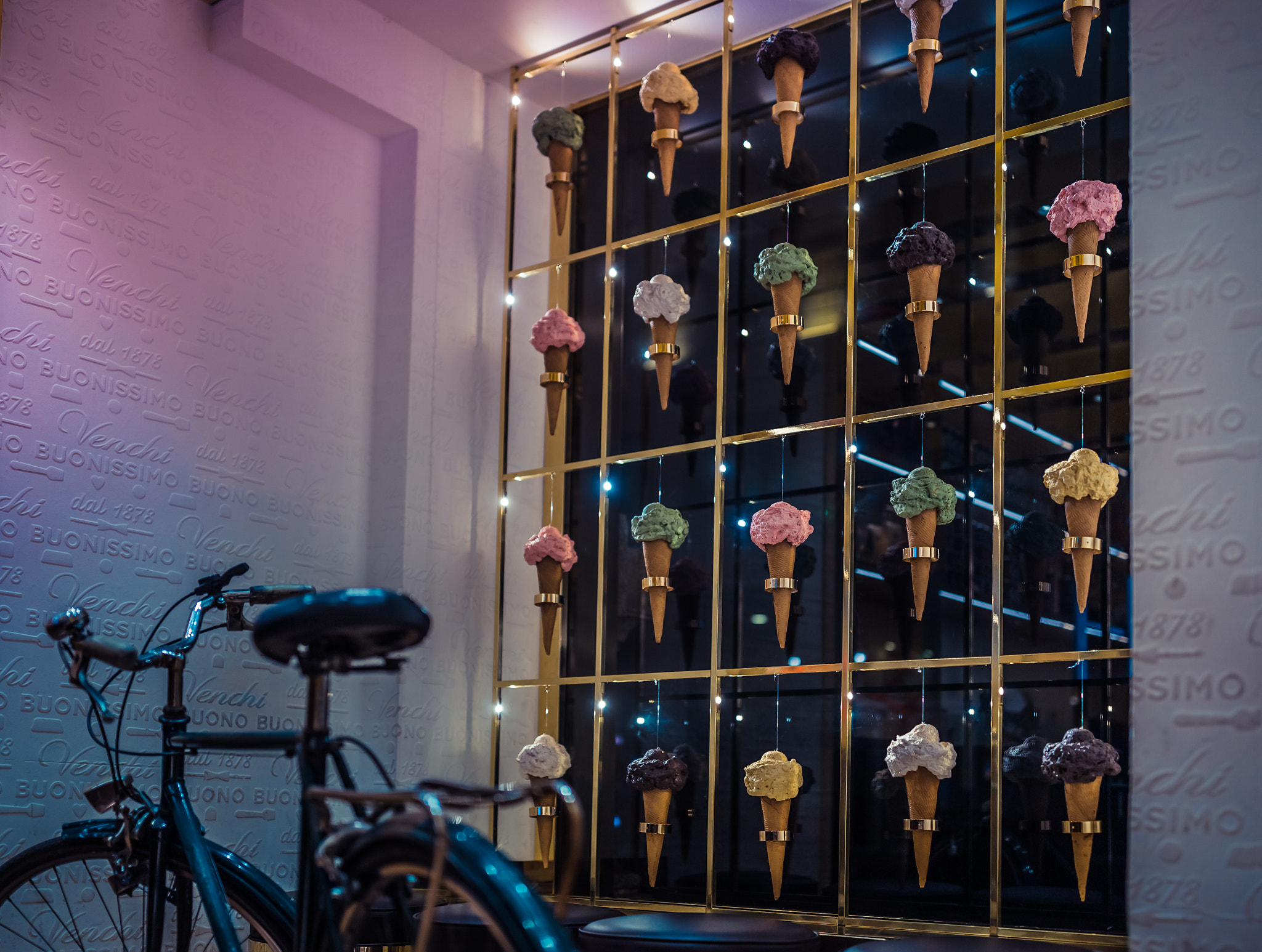 Canon EF 35mm F1.4L II USM sample photo. Color of ice cream photography
