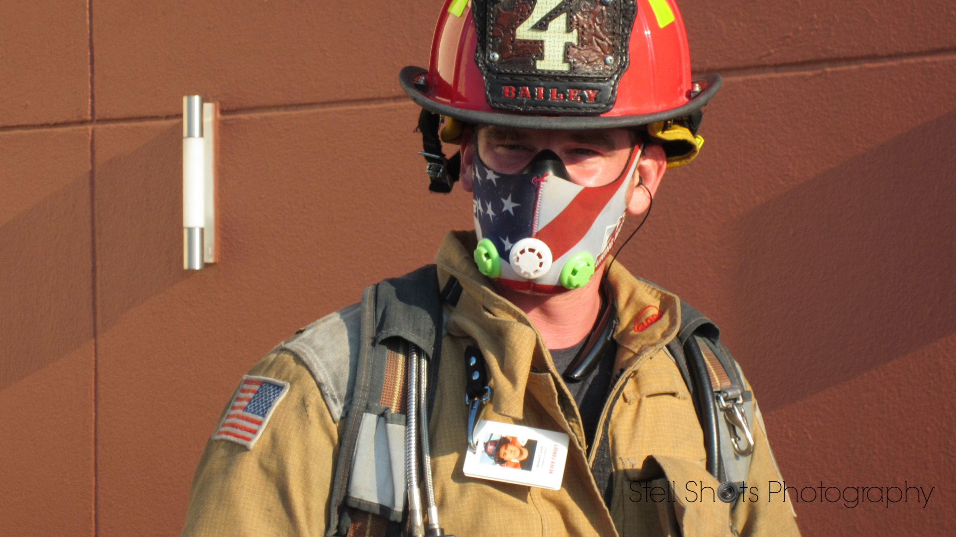 Canon PowerShot ELPH 300 HS (IXUS 220 HS / IXY 410F) sample photo. Patriotic firefighter photography