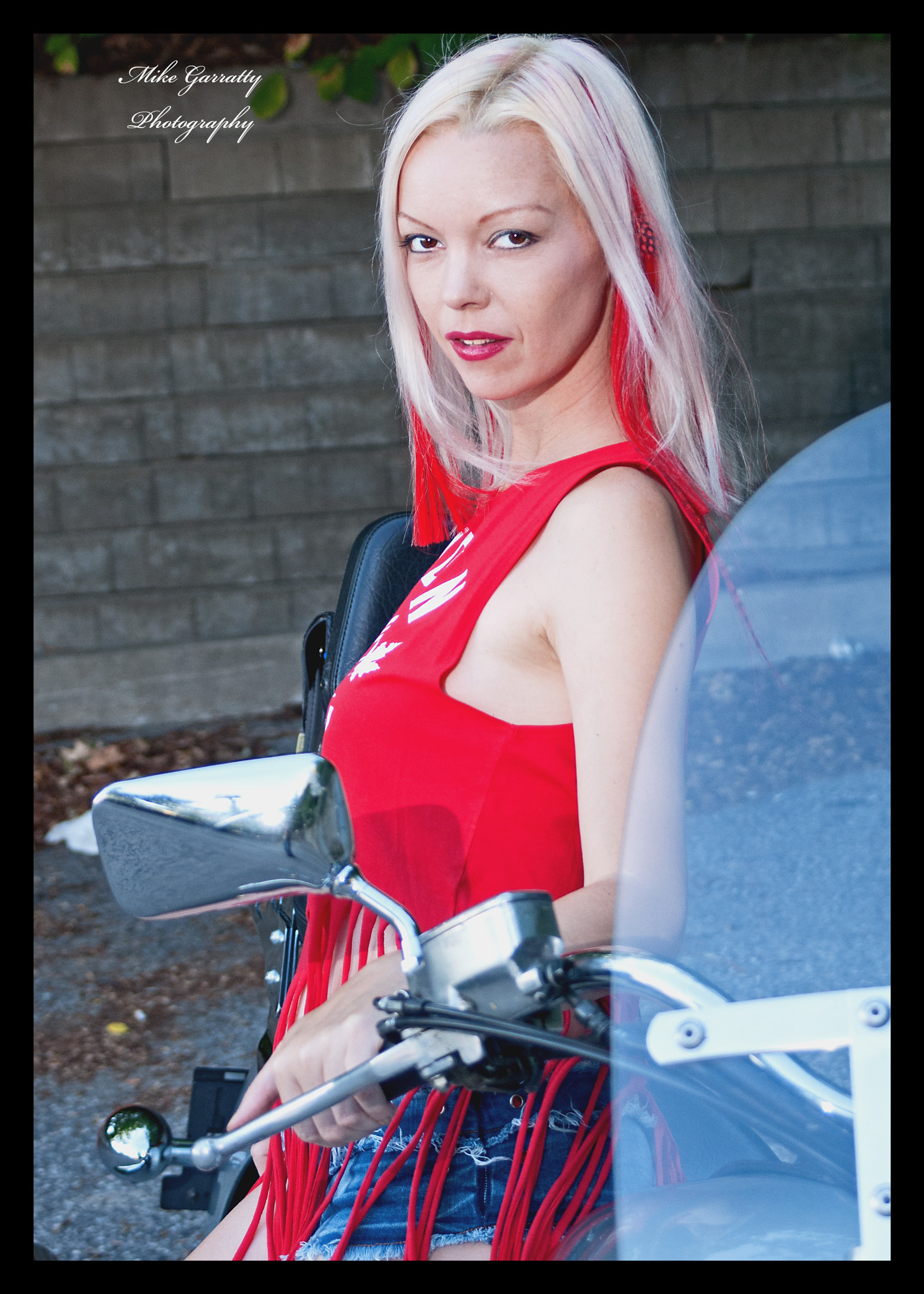 AF Zoom-Nikkor 35-70mm f/3.3-4.5 N sample photo. Biker girl_2 photography