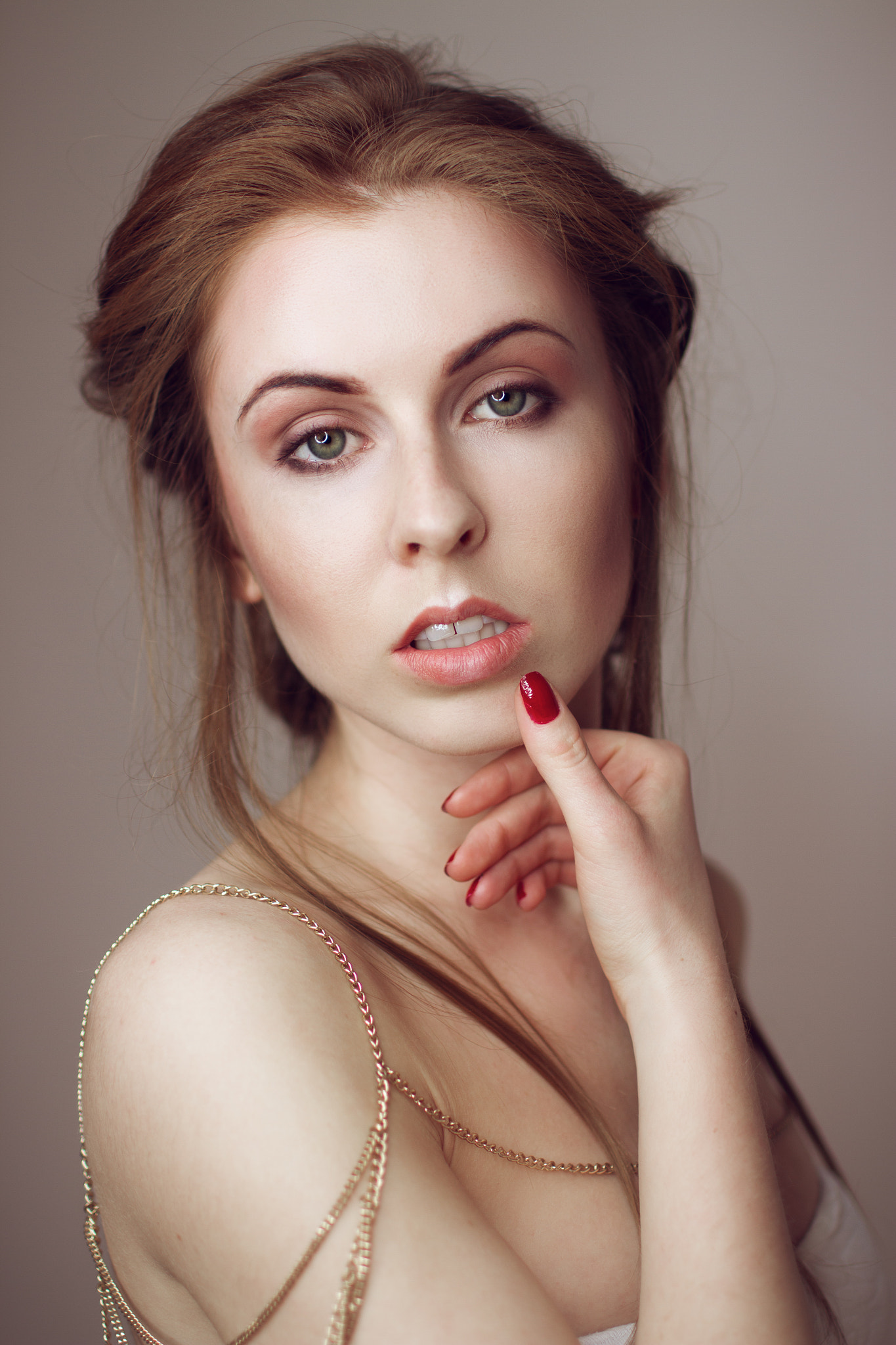 Canon EOS 7D + Canon EF 35mm F1.4L USM sample photo. Dasha photography